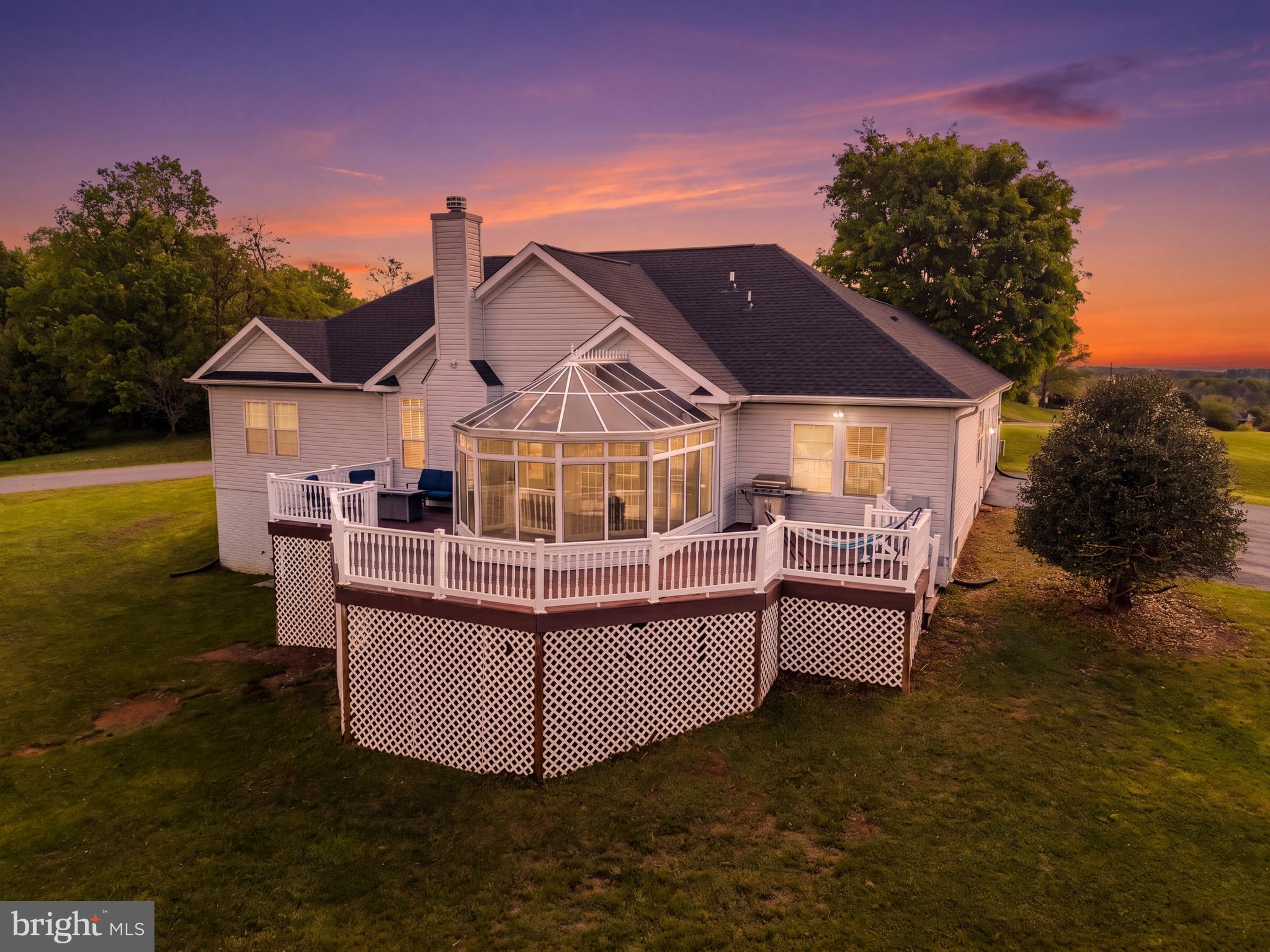 WAVERLY VIEW - Residential