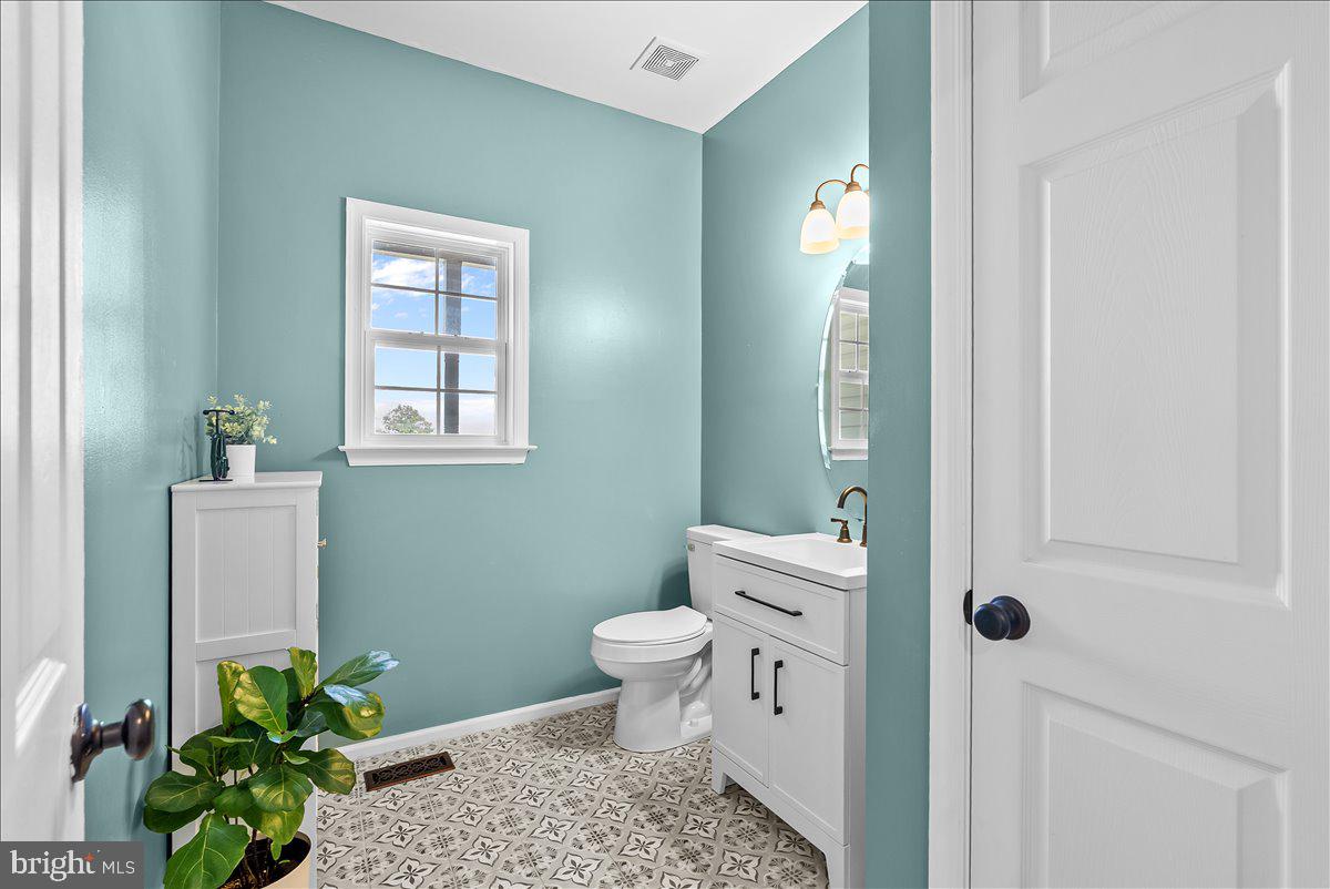 WAVERLY VIEW - Residential