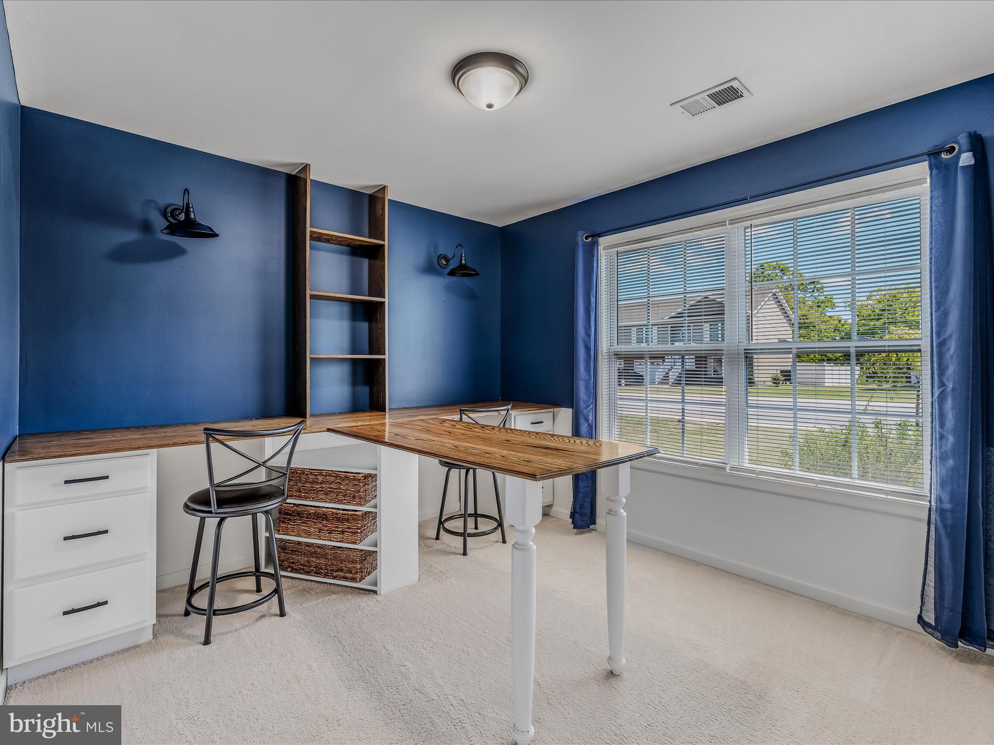 RED HILL - Residential