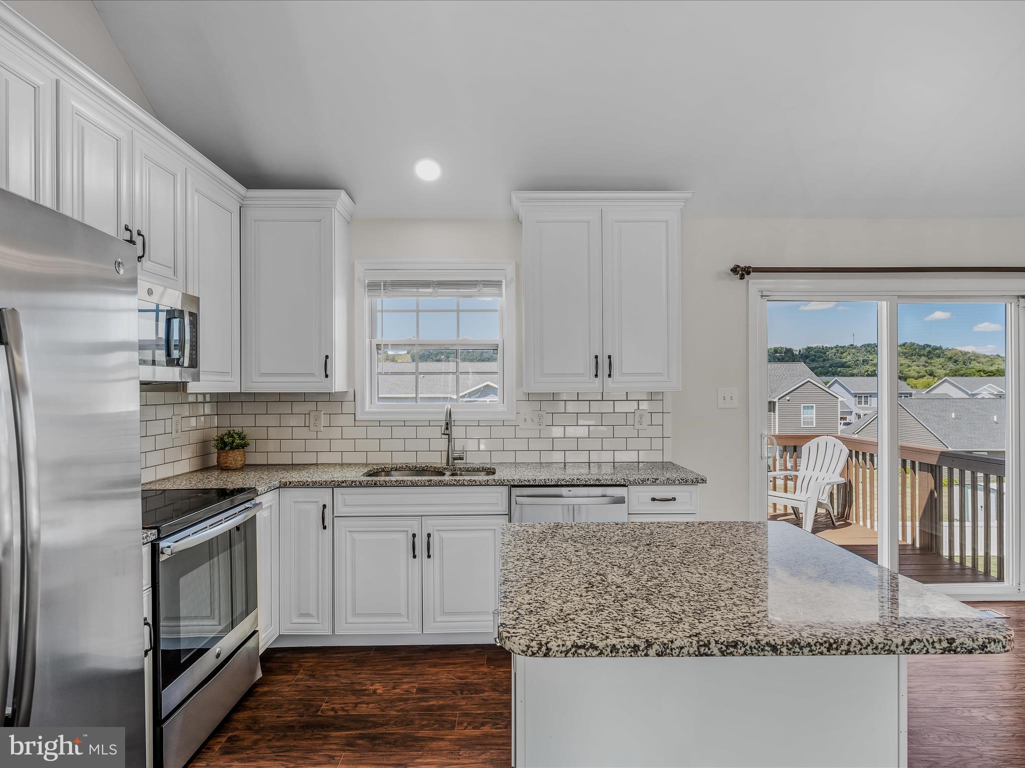 RED HILL - Residential