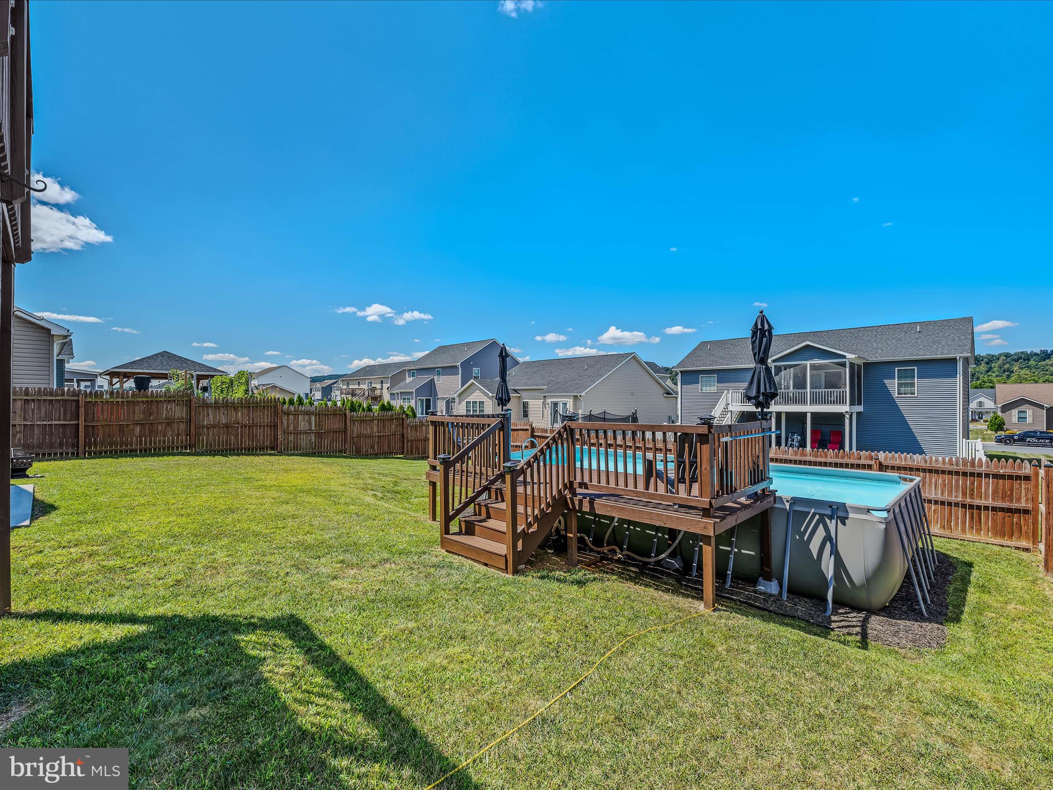 RED HILL - Residential