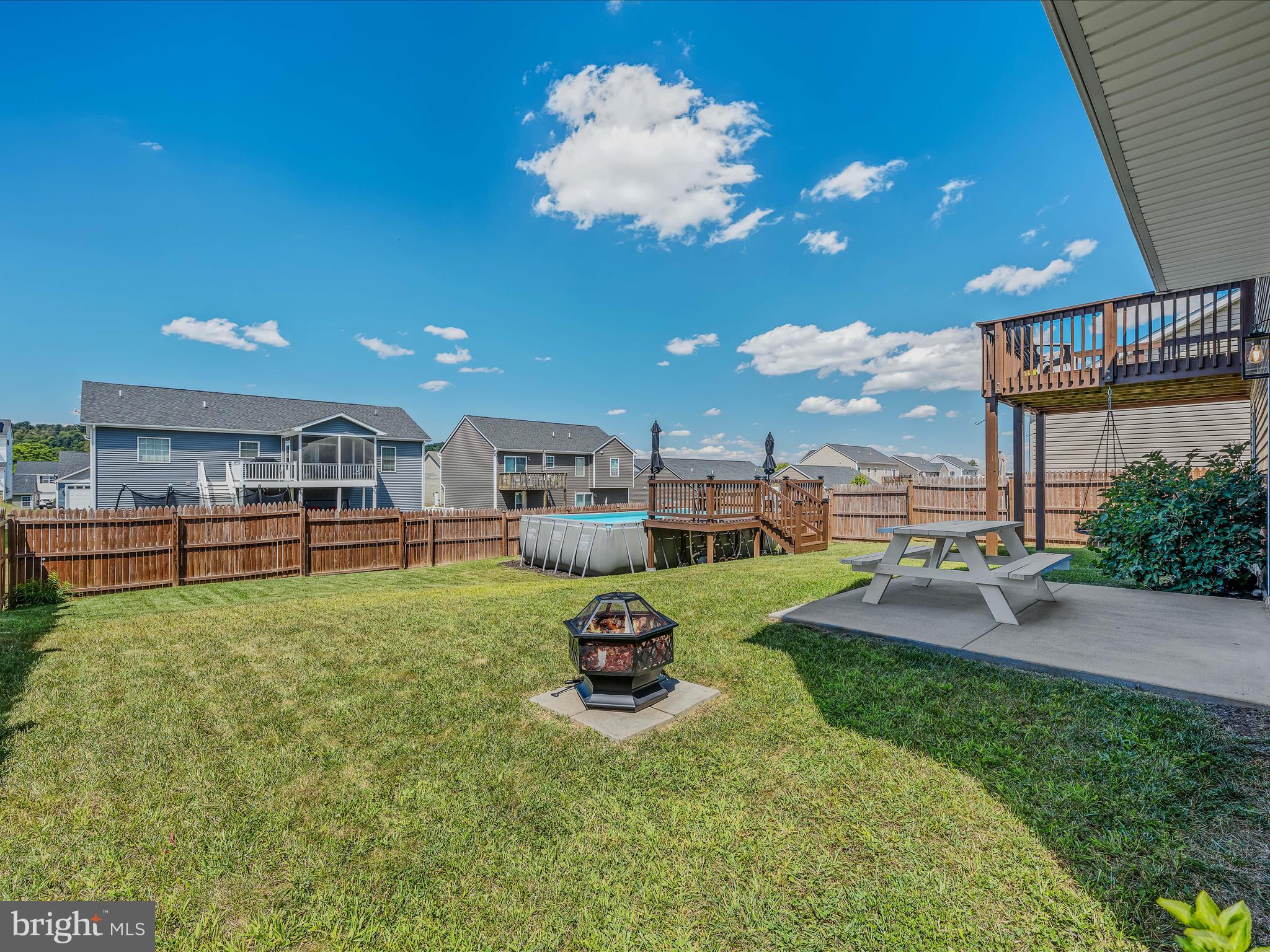 RED HILL - Residential