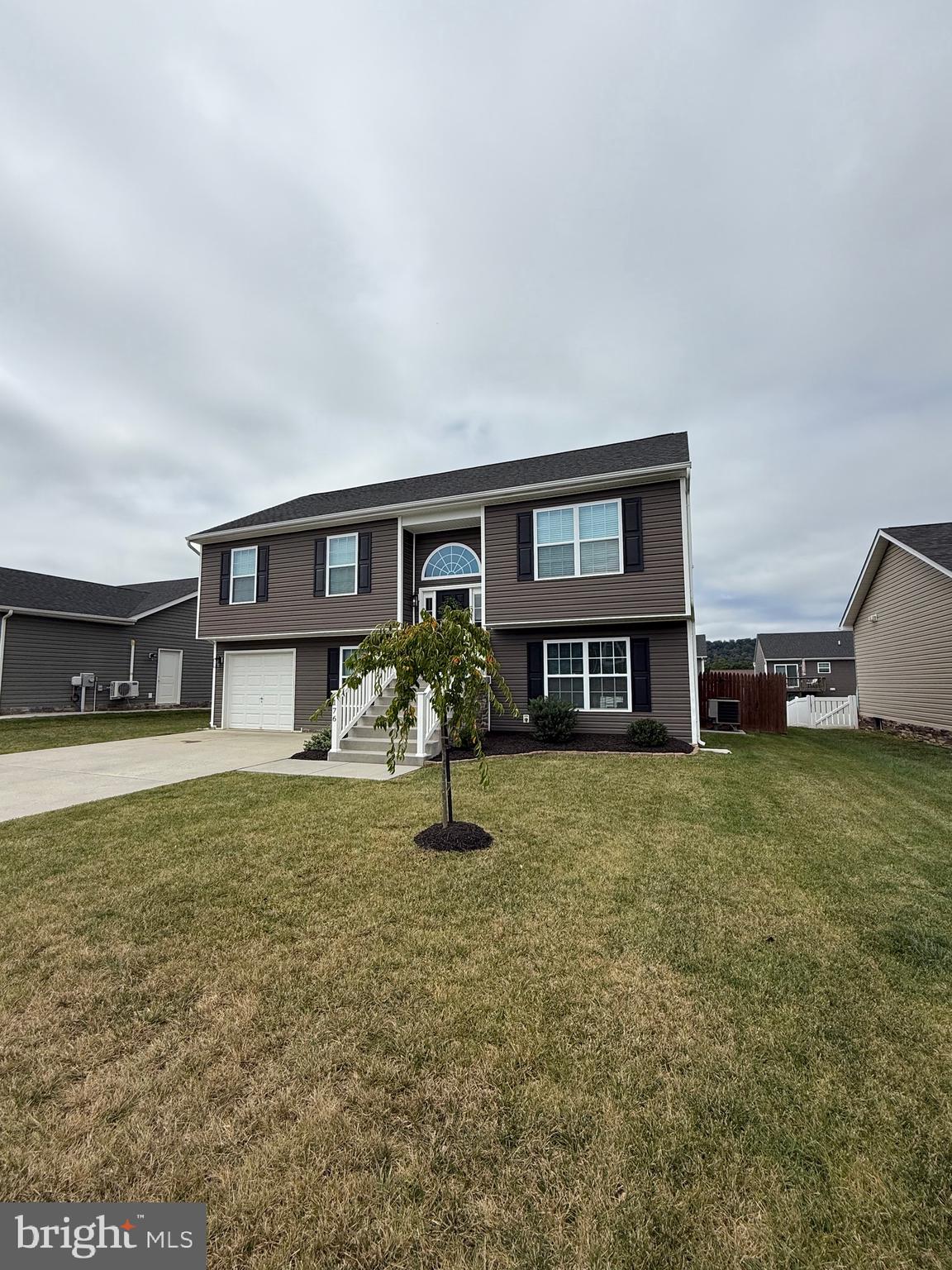 176 POCHARDS COURT