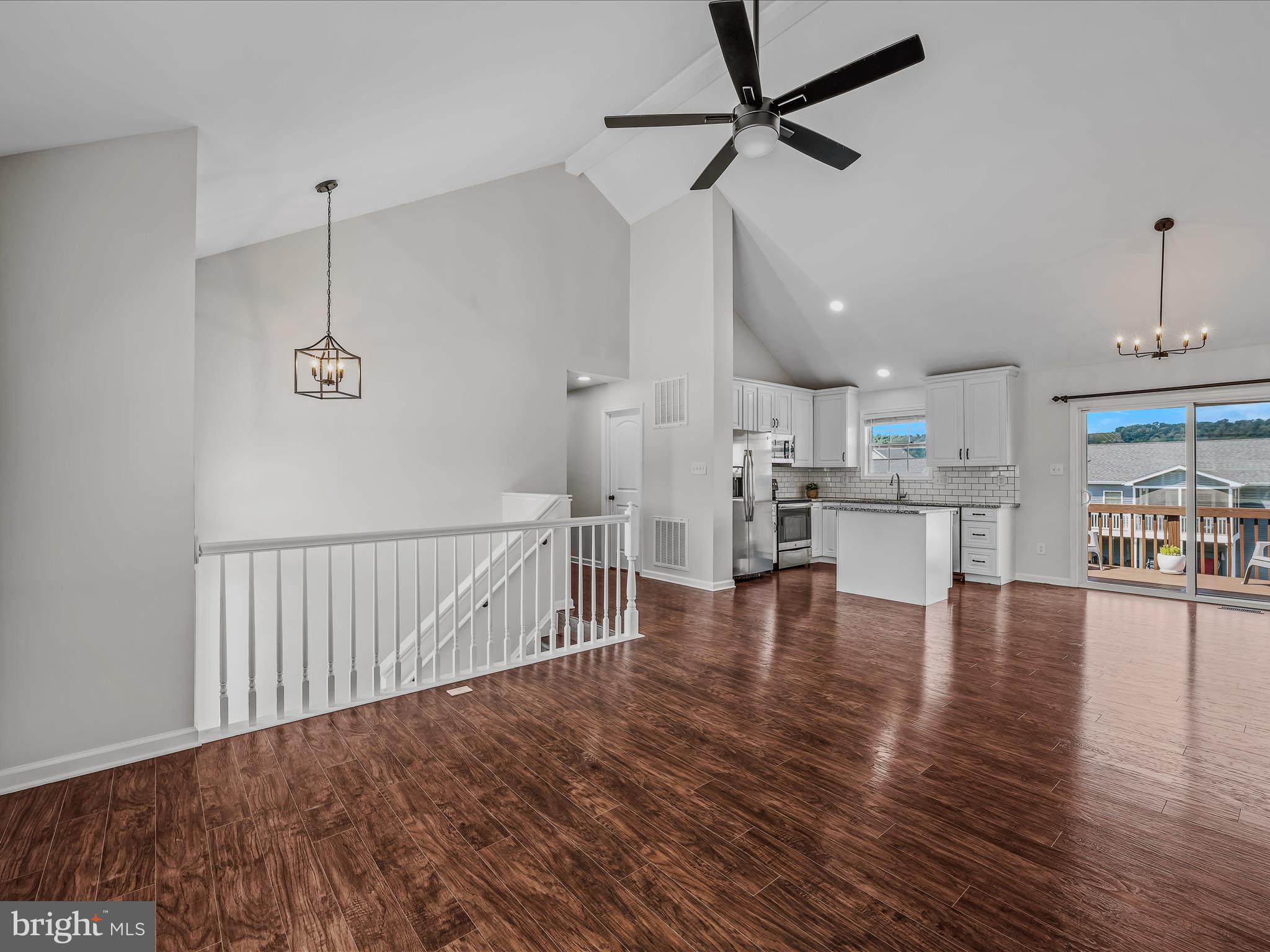 RED HILL - Residential