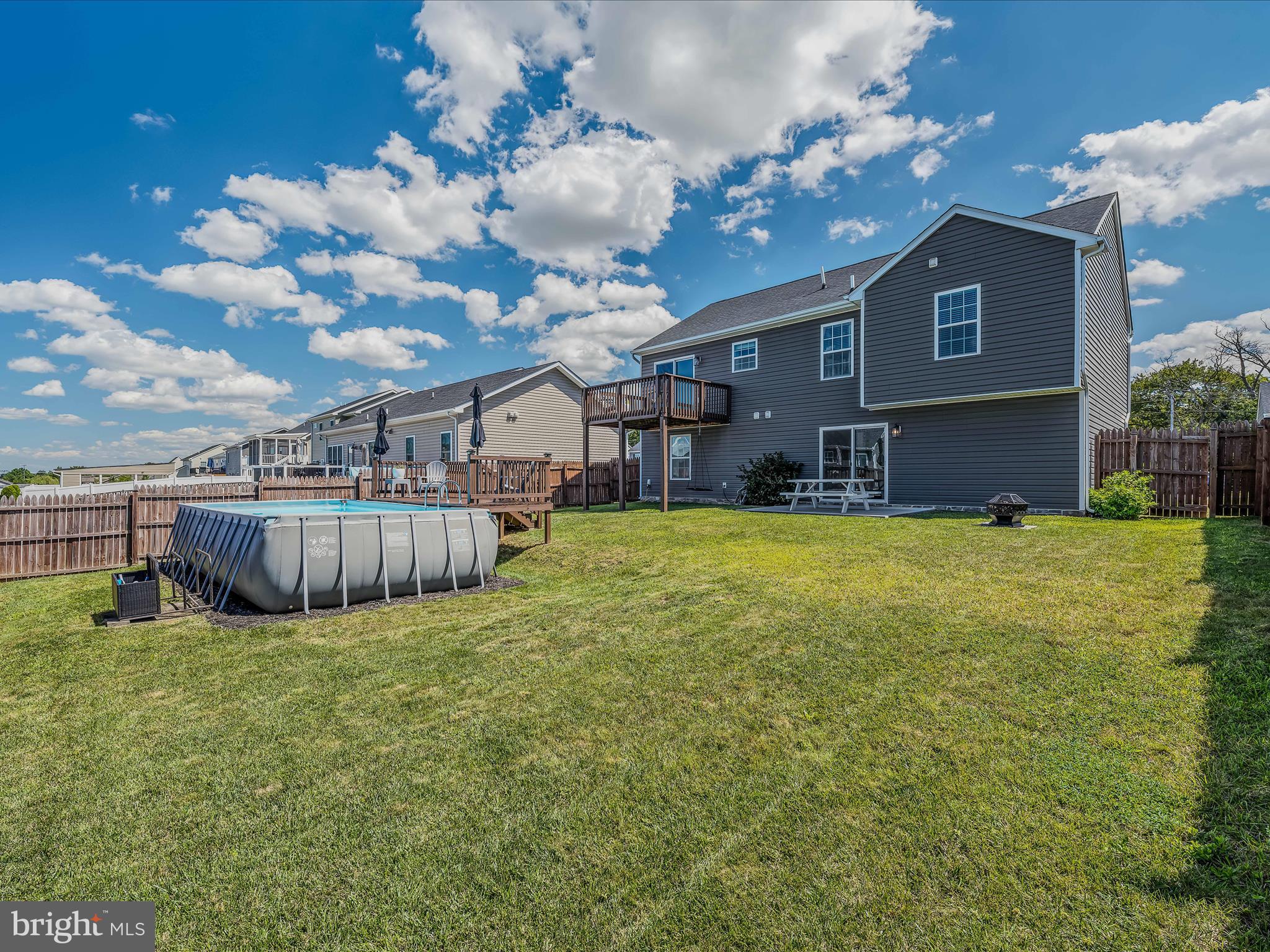 RED HILL - Residential