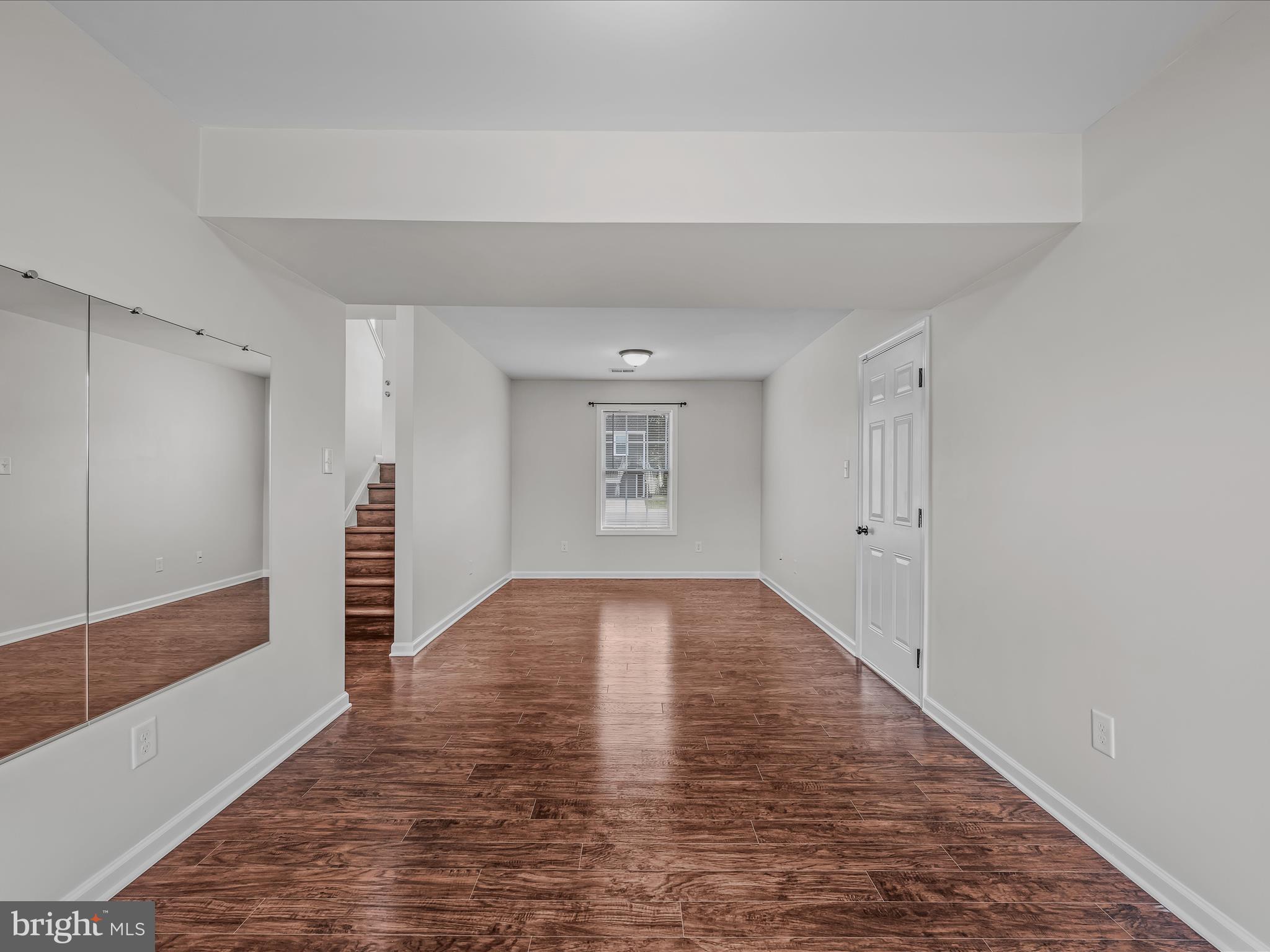 RED HILL - Residential