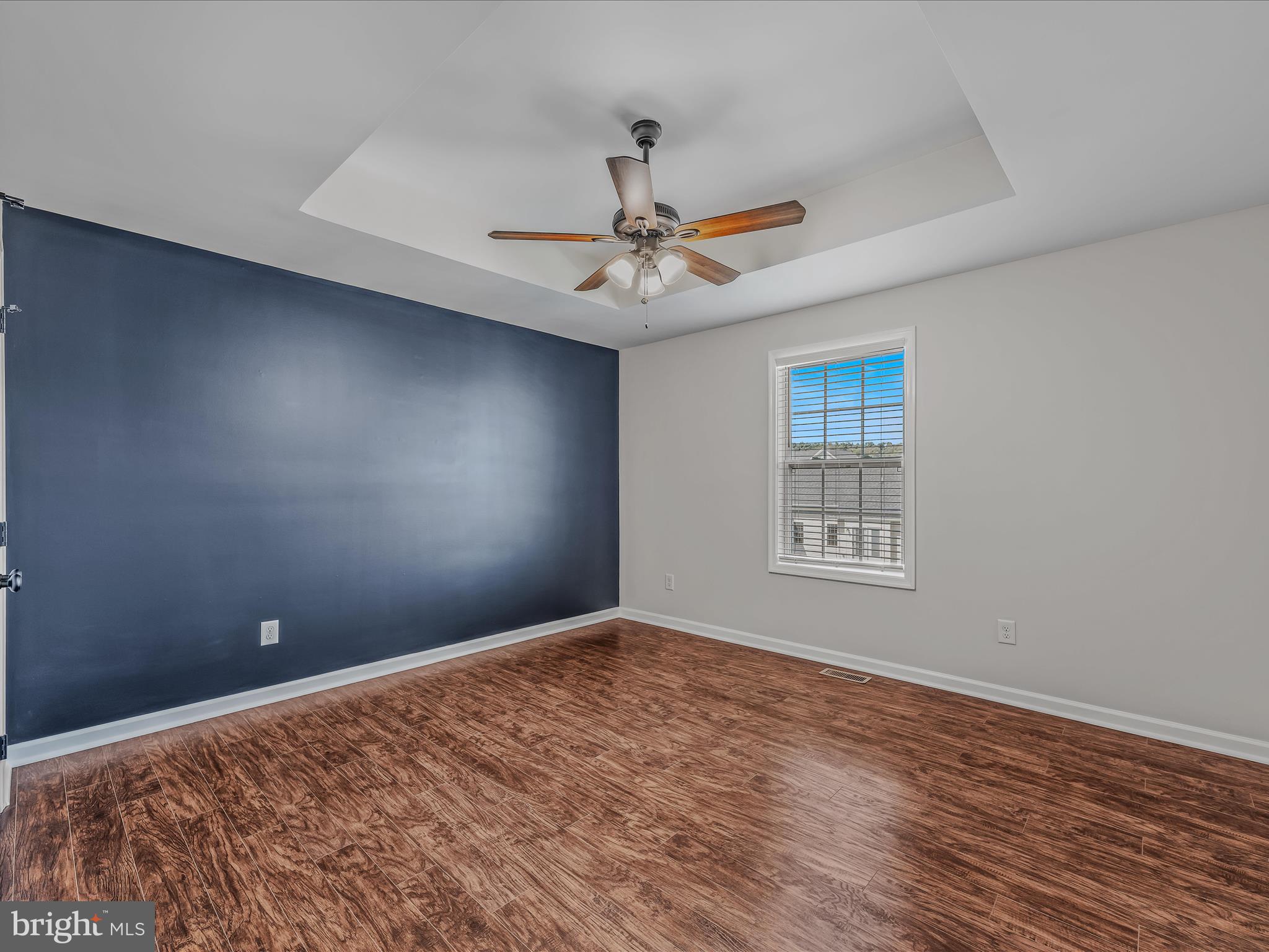 RED HILL - Residential