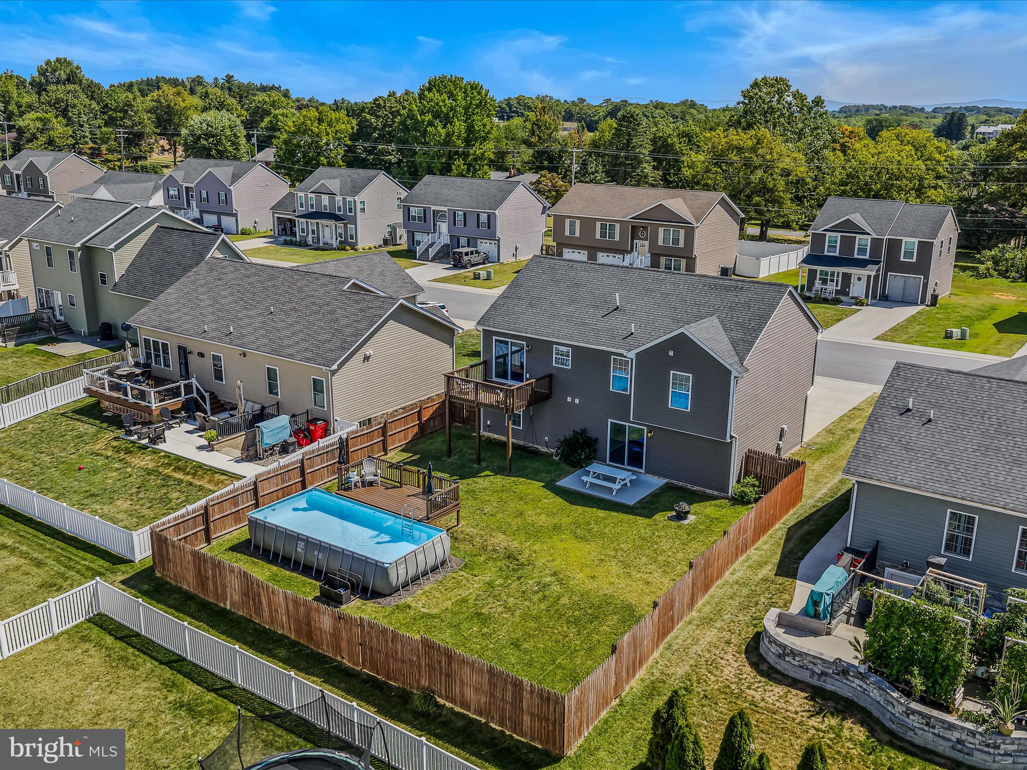 RED HILL - Residential