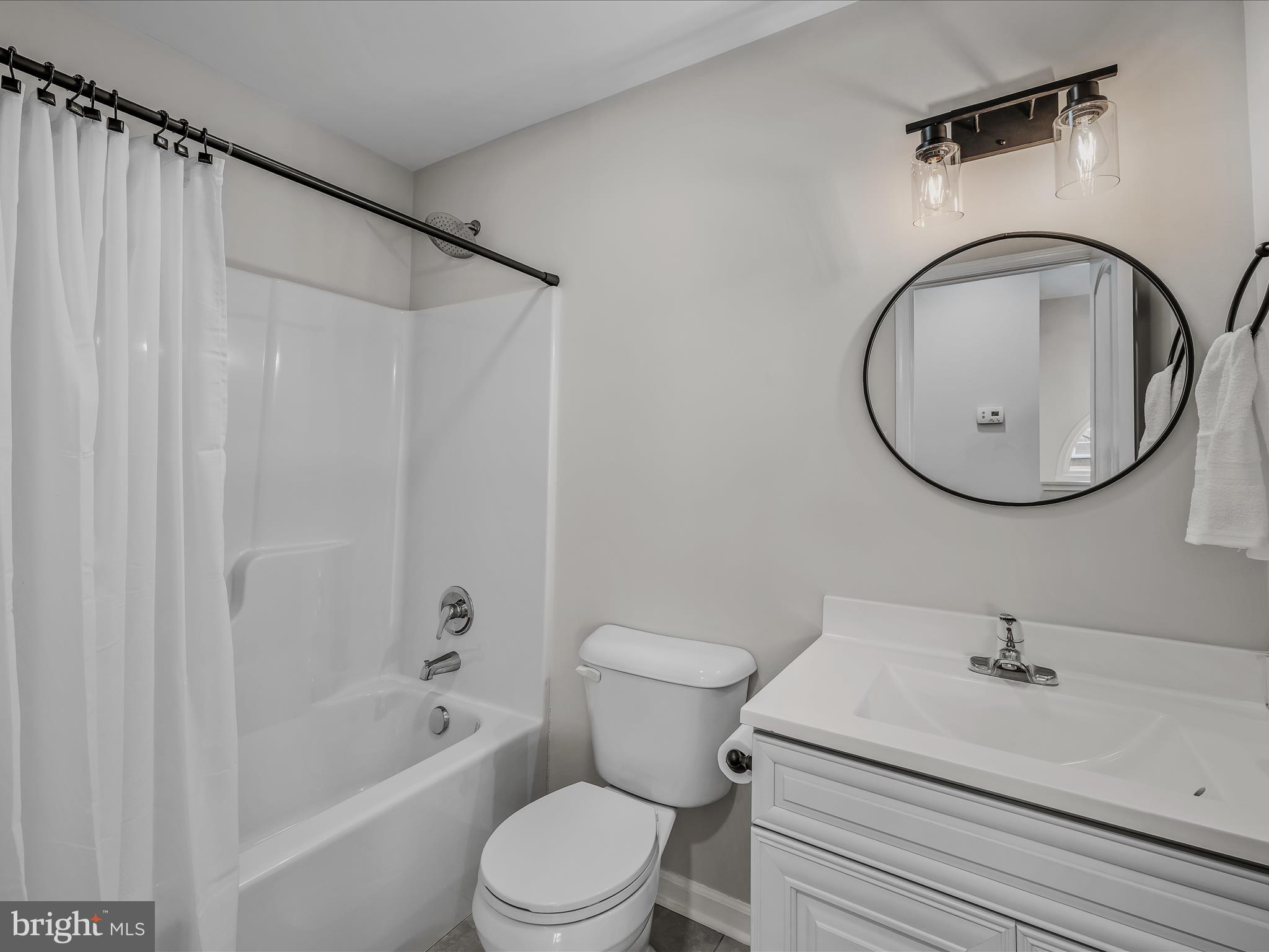 RED HILL - Residential