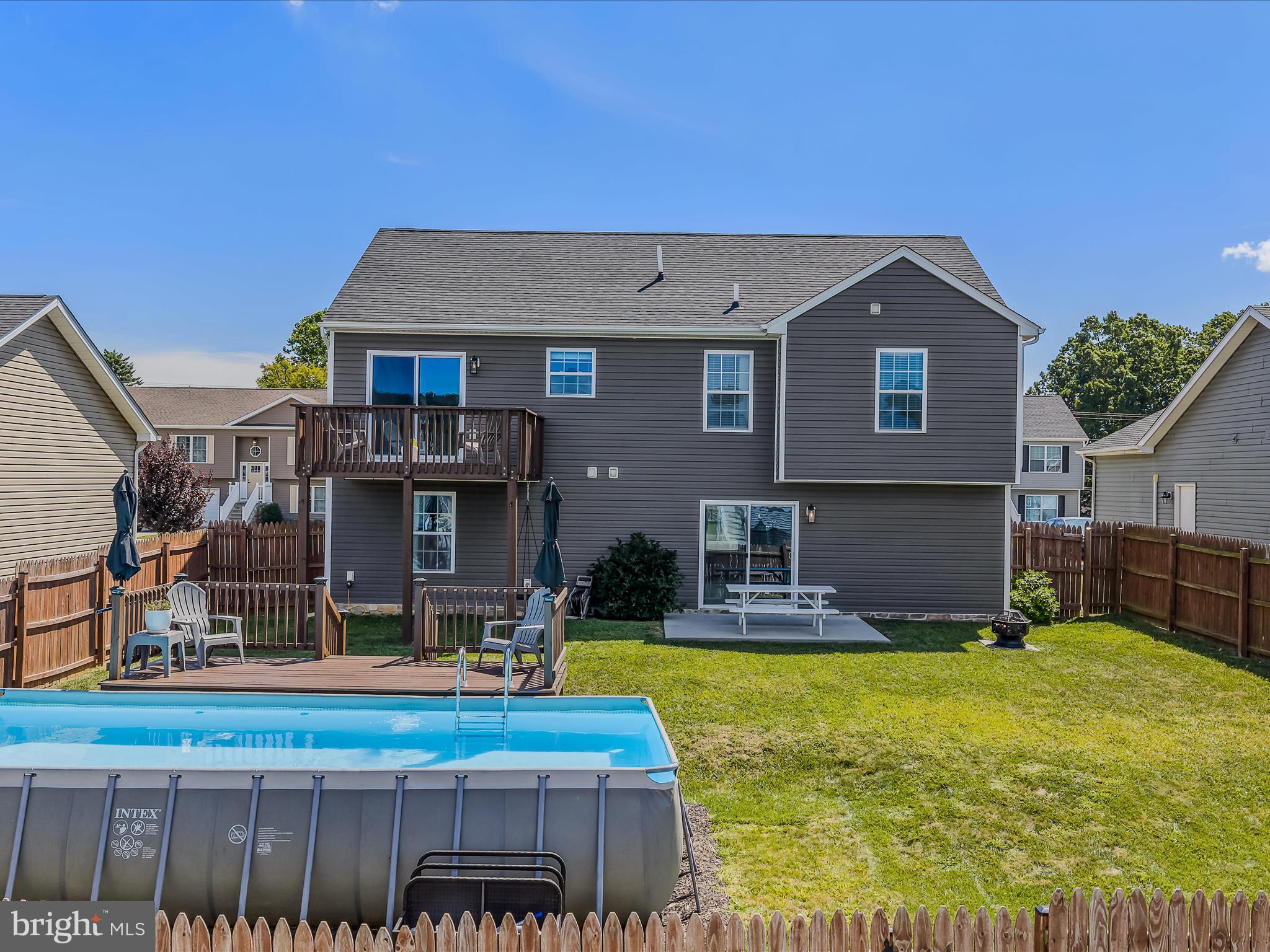 RED HILL - Residential