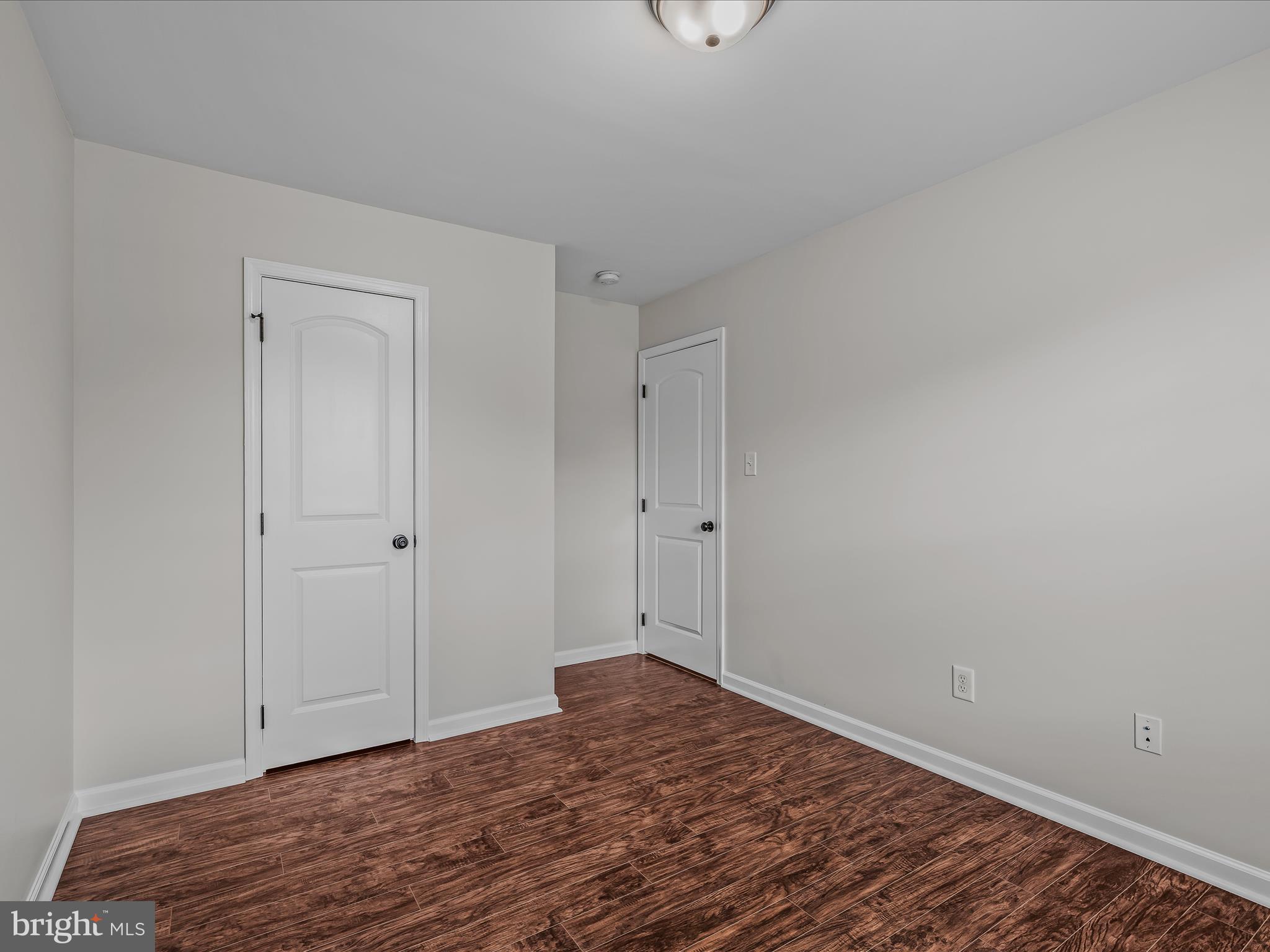 RED HILL - Residential