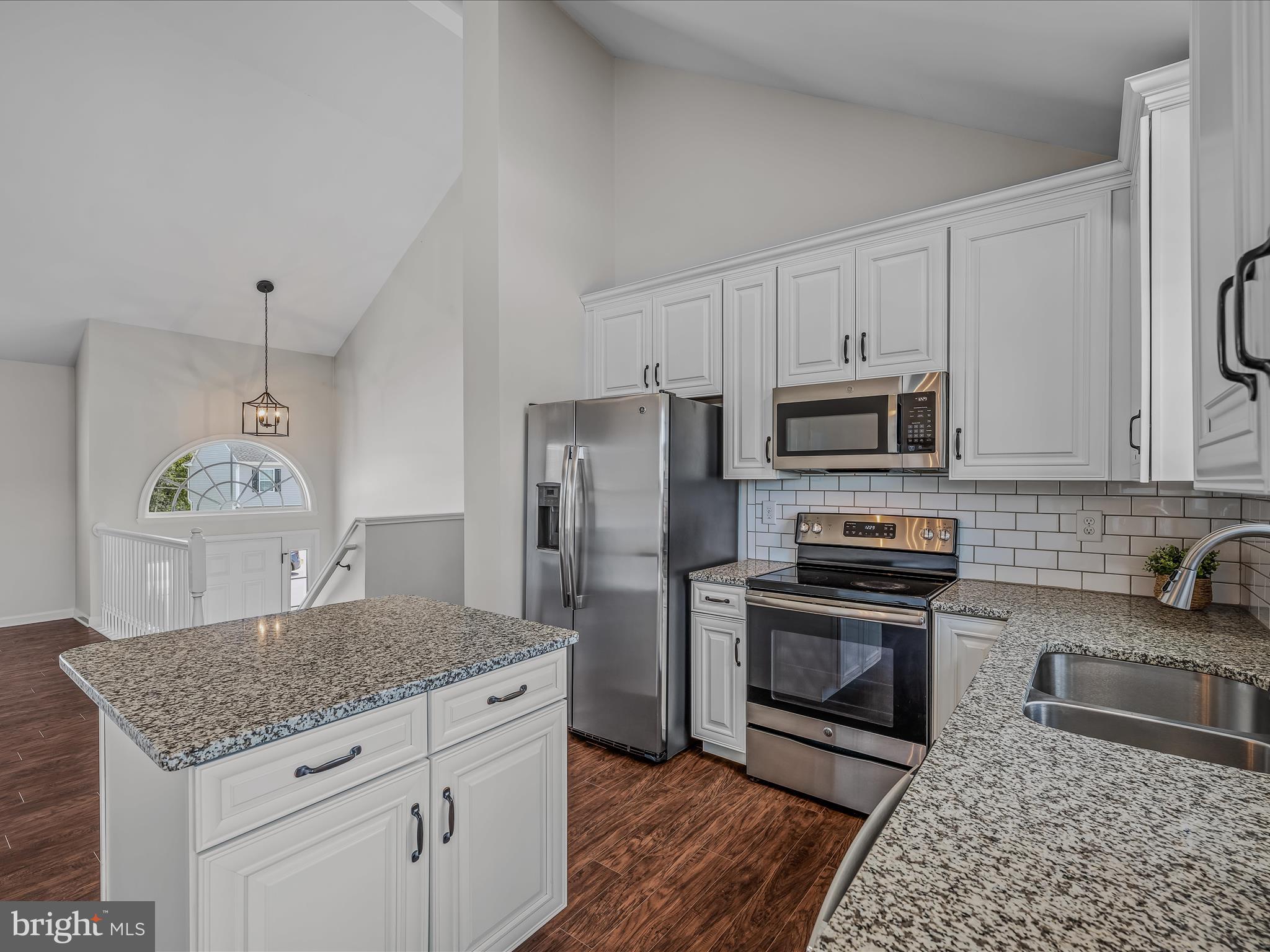 RED HILL - Residential