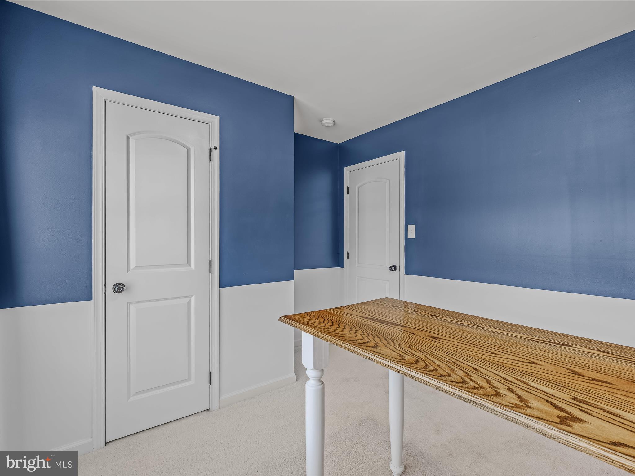 RED HILL - Residential