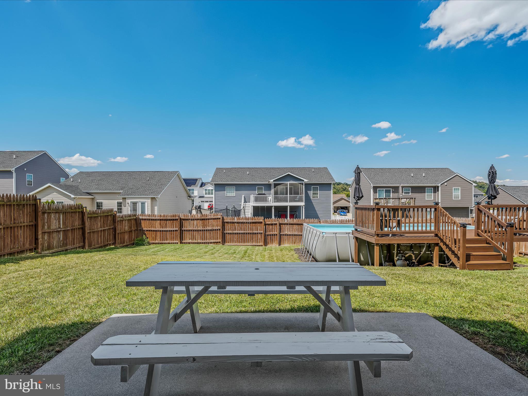 RED HILL - Residential