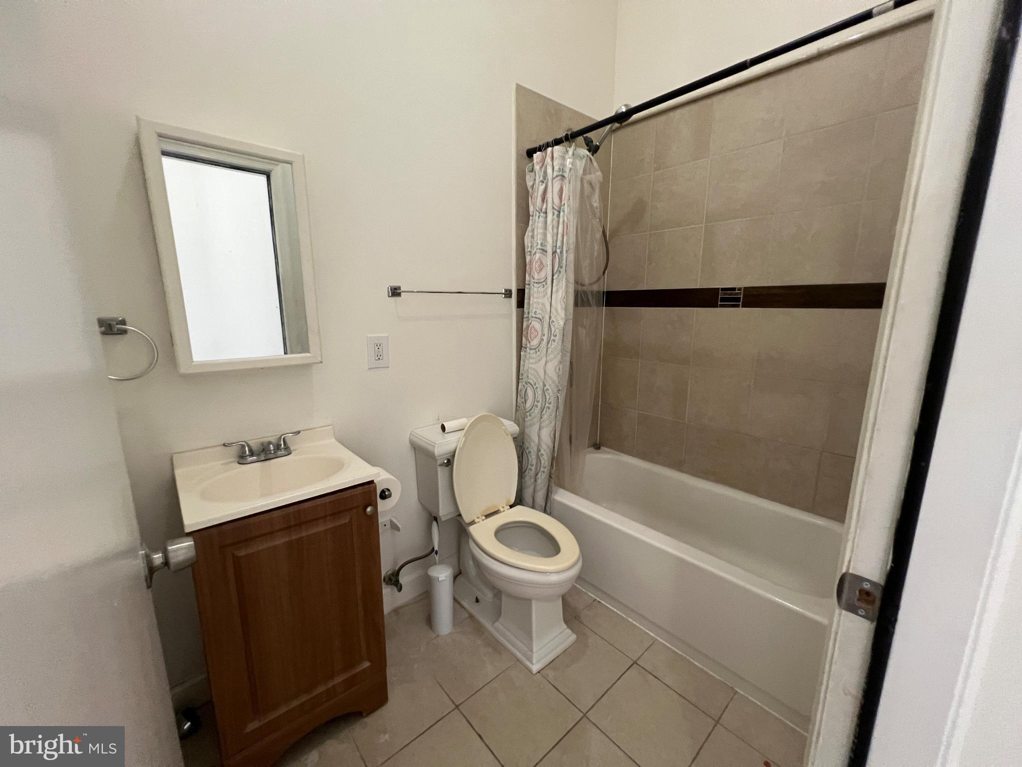 LANSDALE - Residential Lease