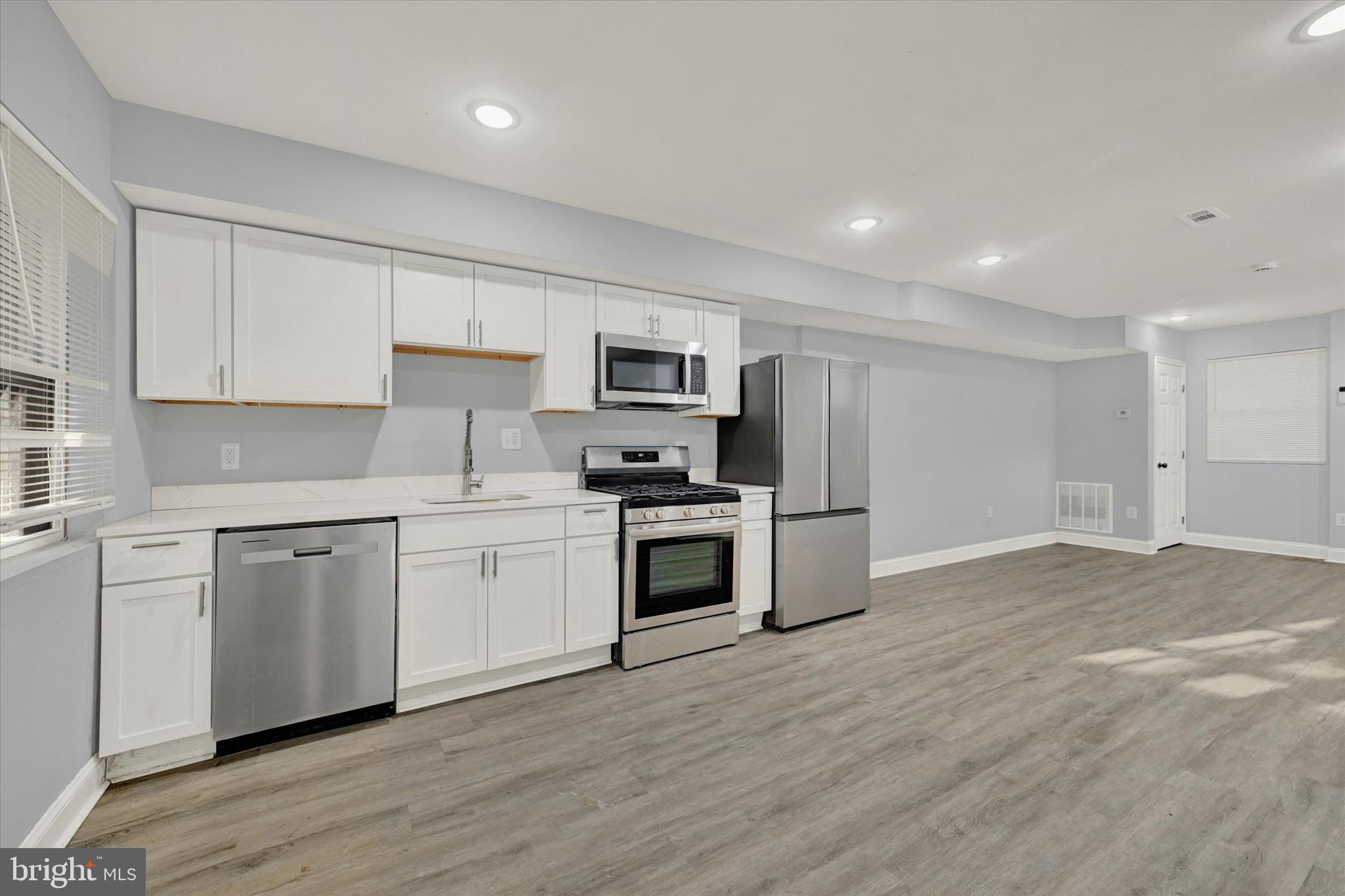 WAVERLY - Residential