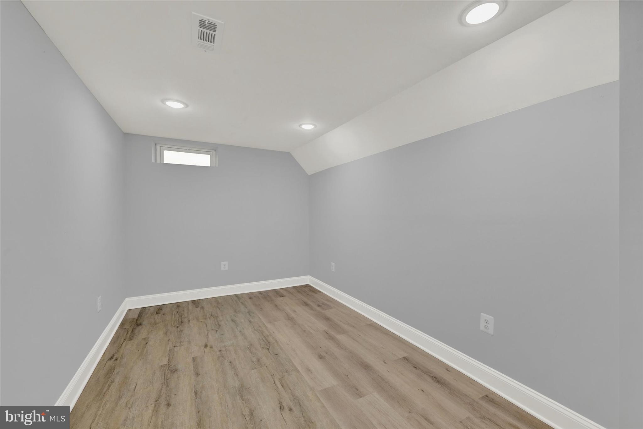 WAVERLY - Residential