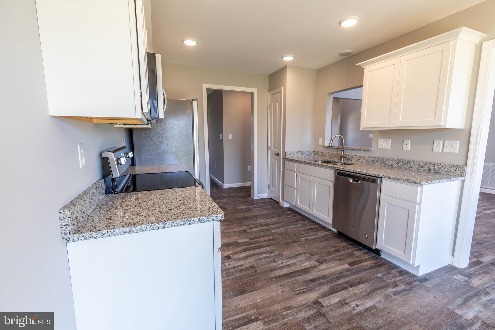 PEBBLE RIDGE - Residential