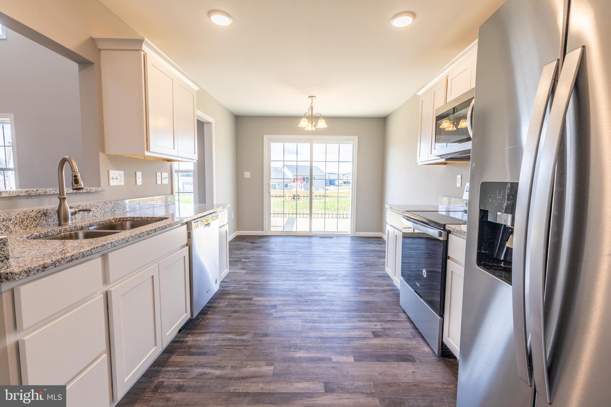 PEBBLE RIDGE - Residential