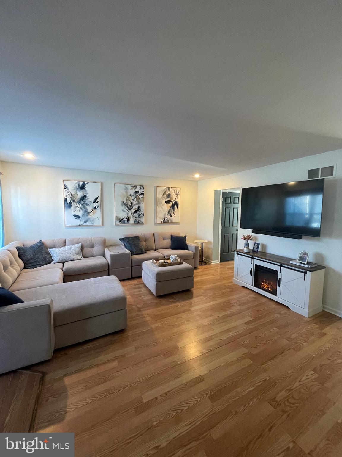 PLUM TREE VILLAGE - Residential