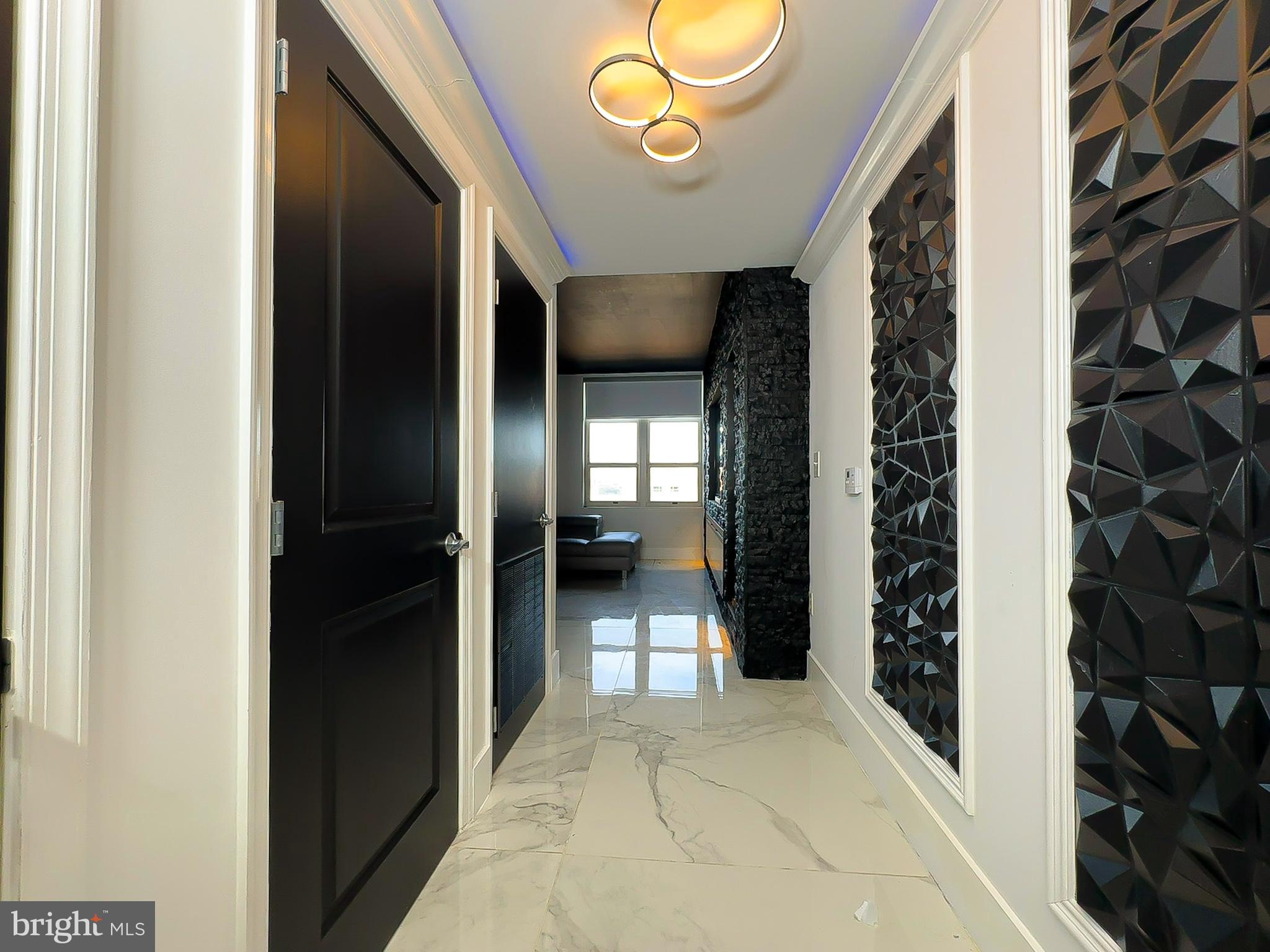 FLEET STREET CONDOMINIUMS - Residential Lease