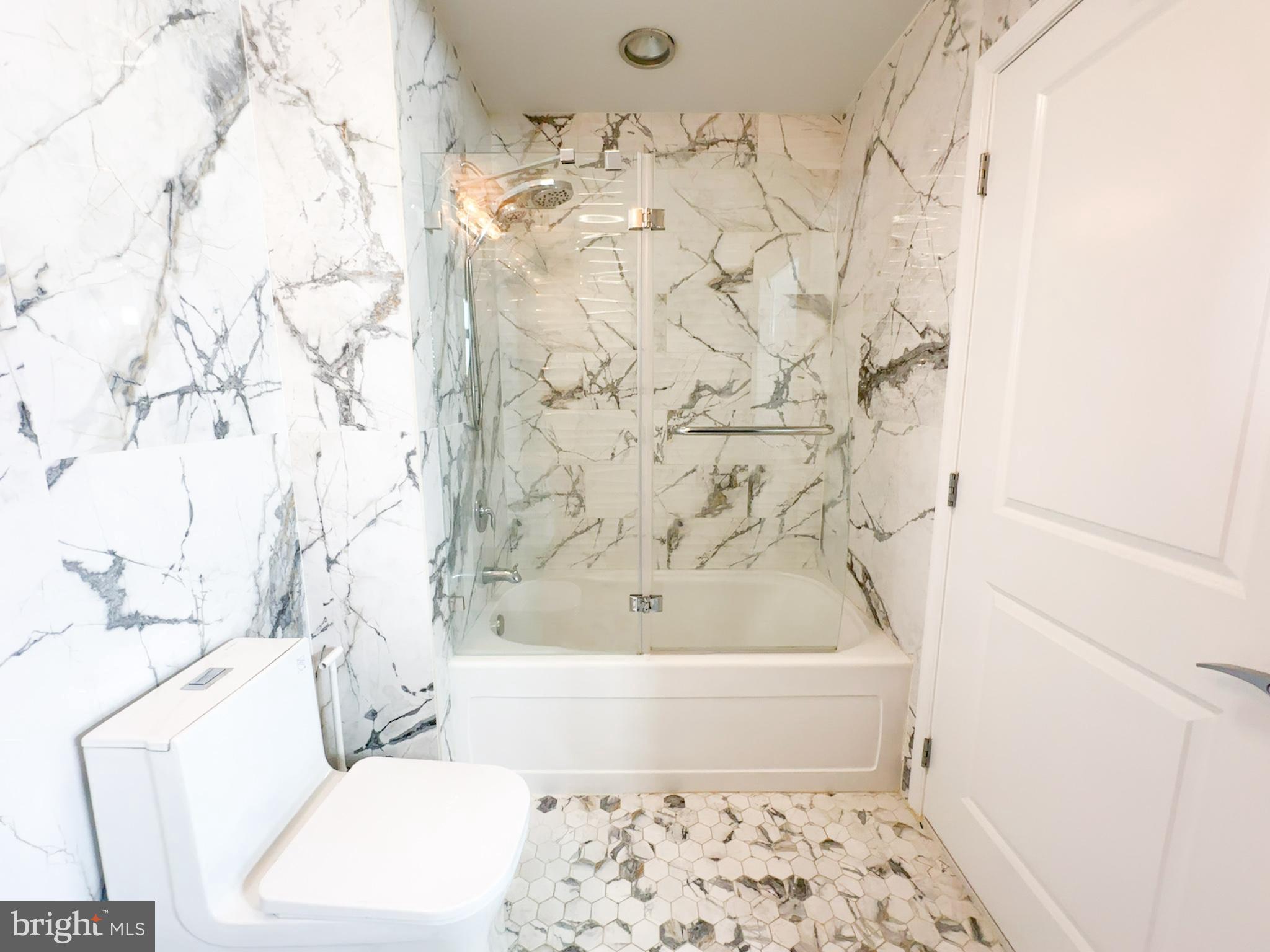 FLEET STREET CONDOMINIUMS - Residential Lease