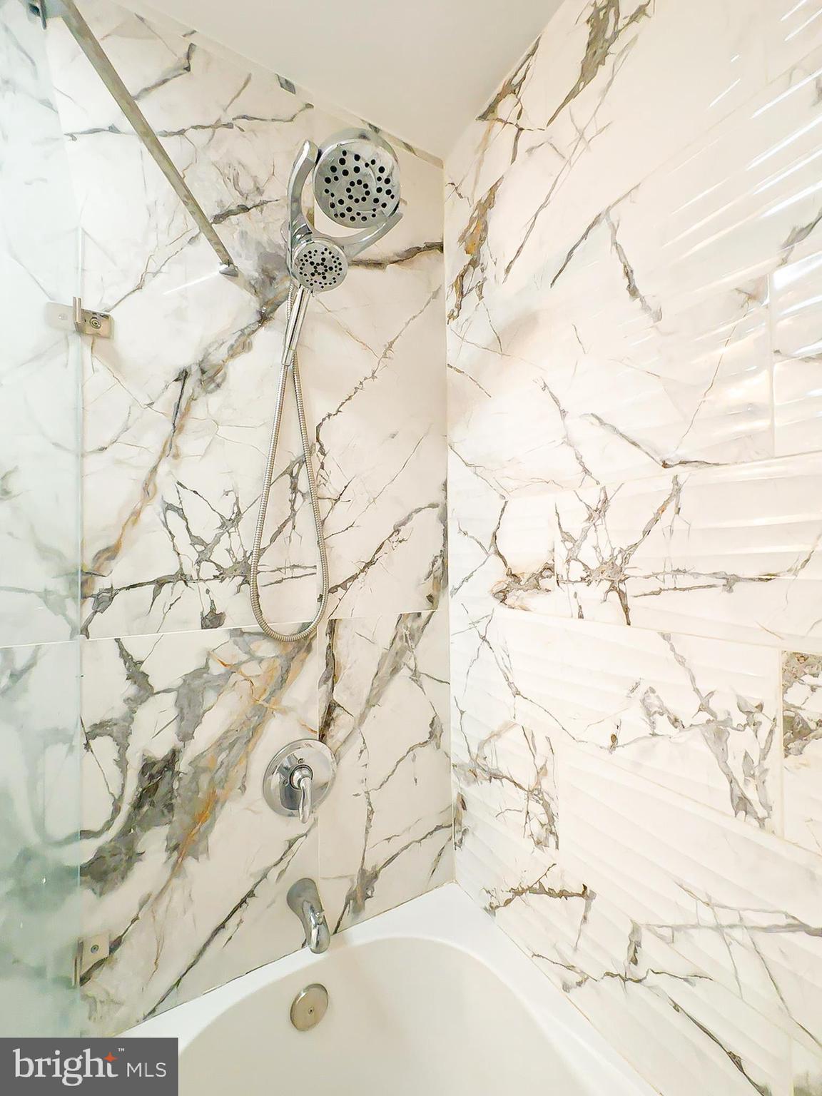 FLEET STREET CONDOMINIUMS - Residential Lease