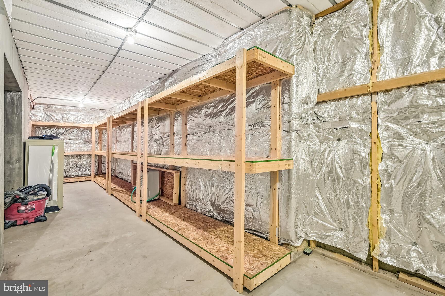 HUNTING HILL - Residential