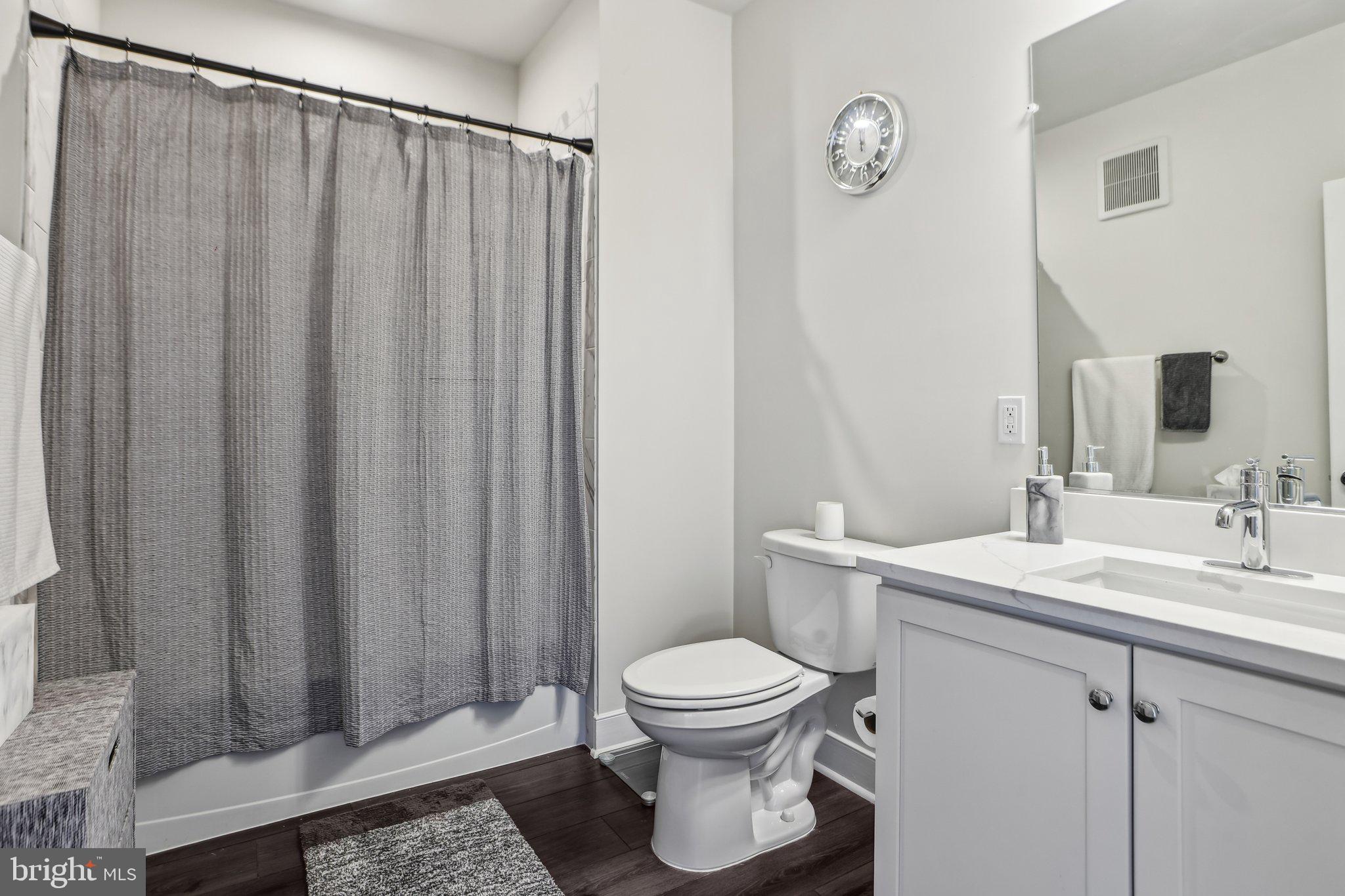 THE FLATS AT NATIONAL HARBOR - Residential