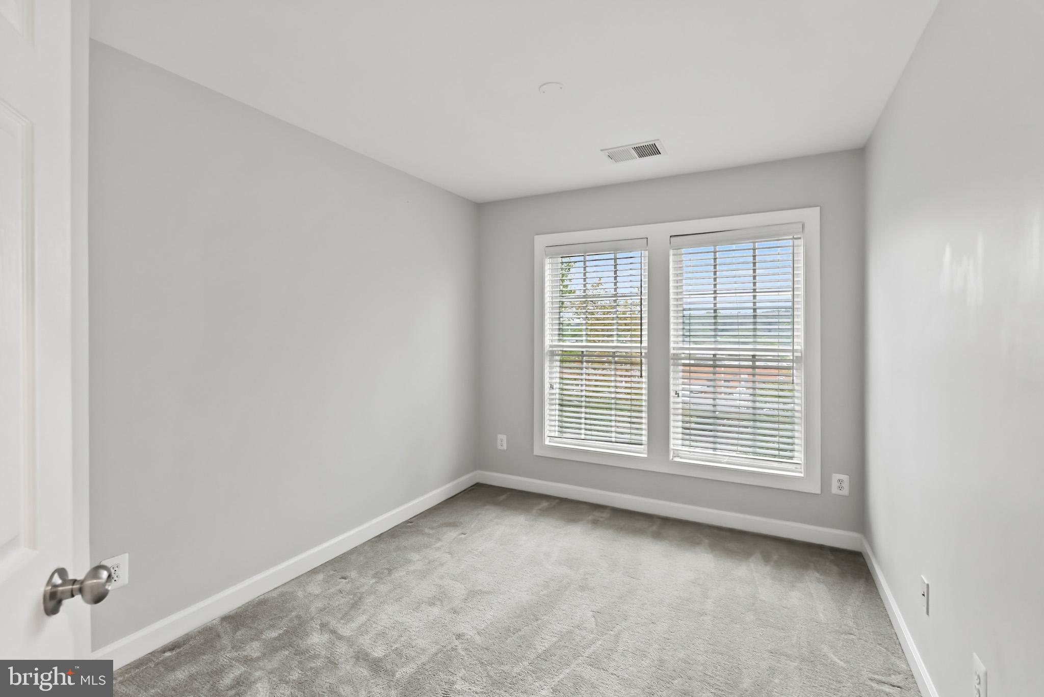 ELLSWORTH PLACE - Residential