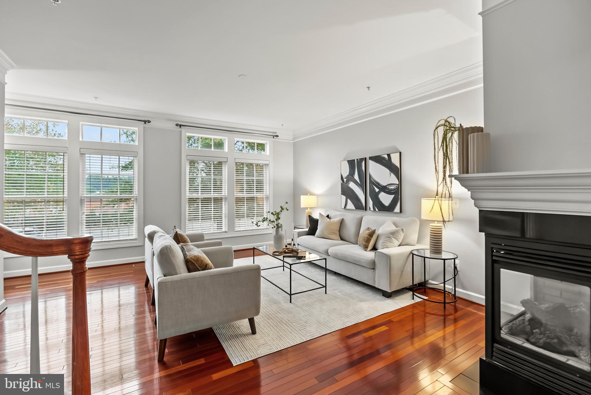 ELLSWORTH PLACE - Residential