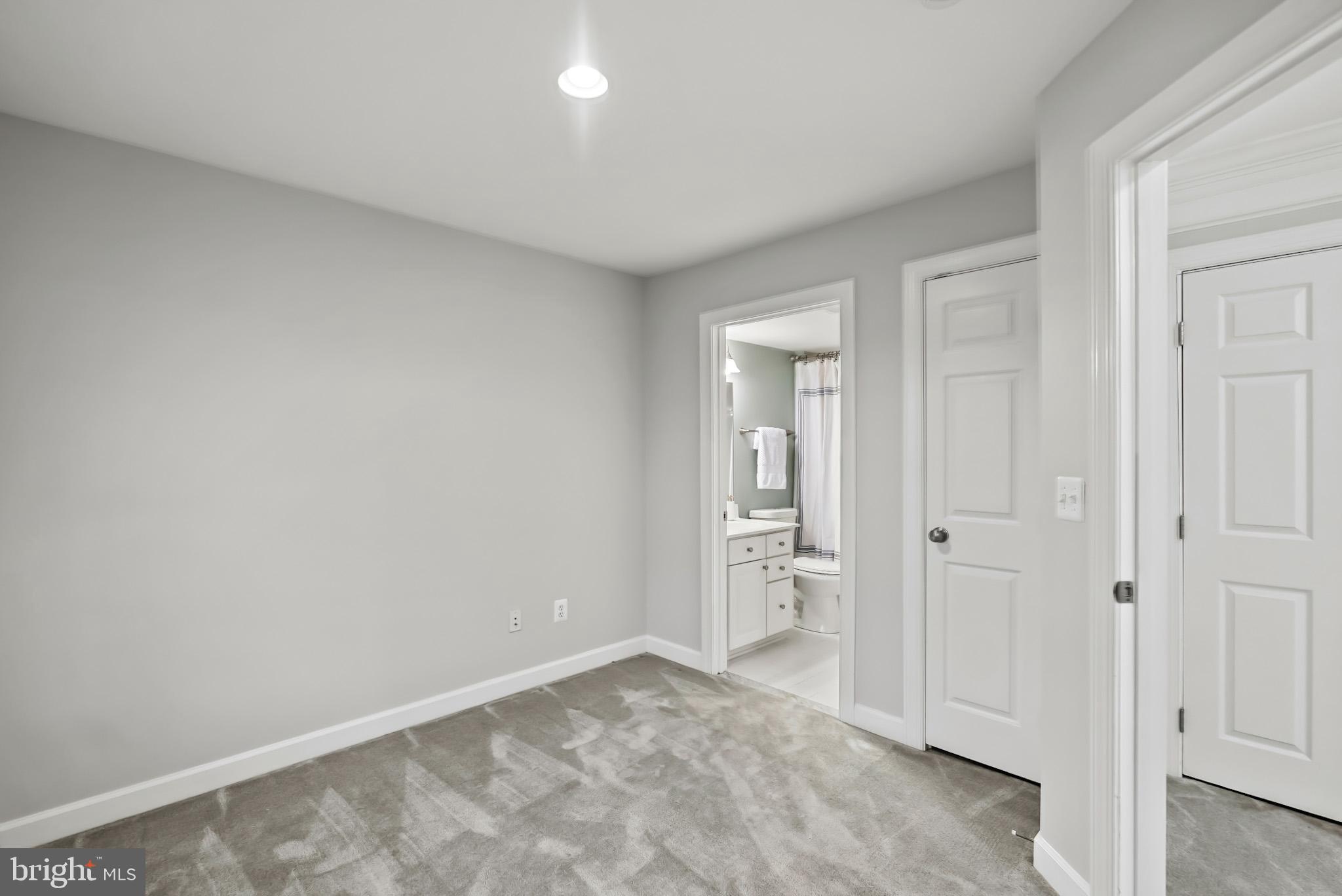 ELLSWORTH PLACE - Residential