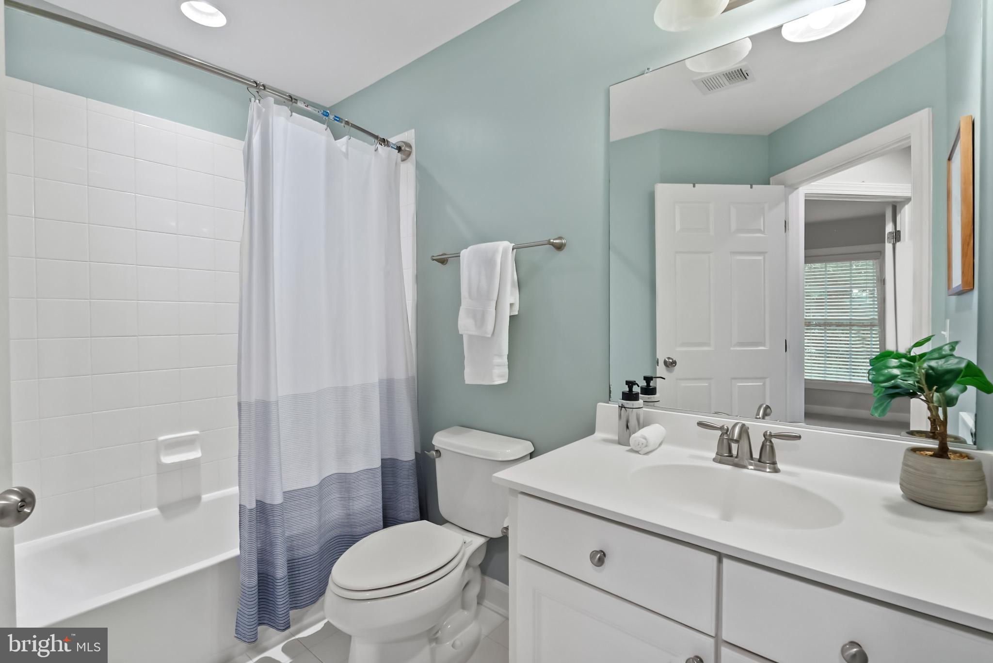 ELLSWORTH PLACE - Residential