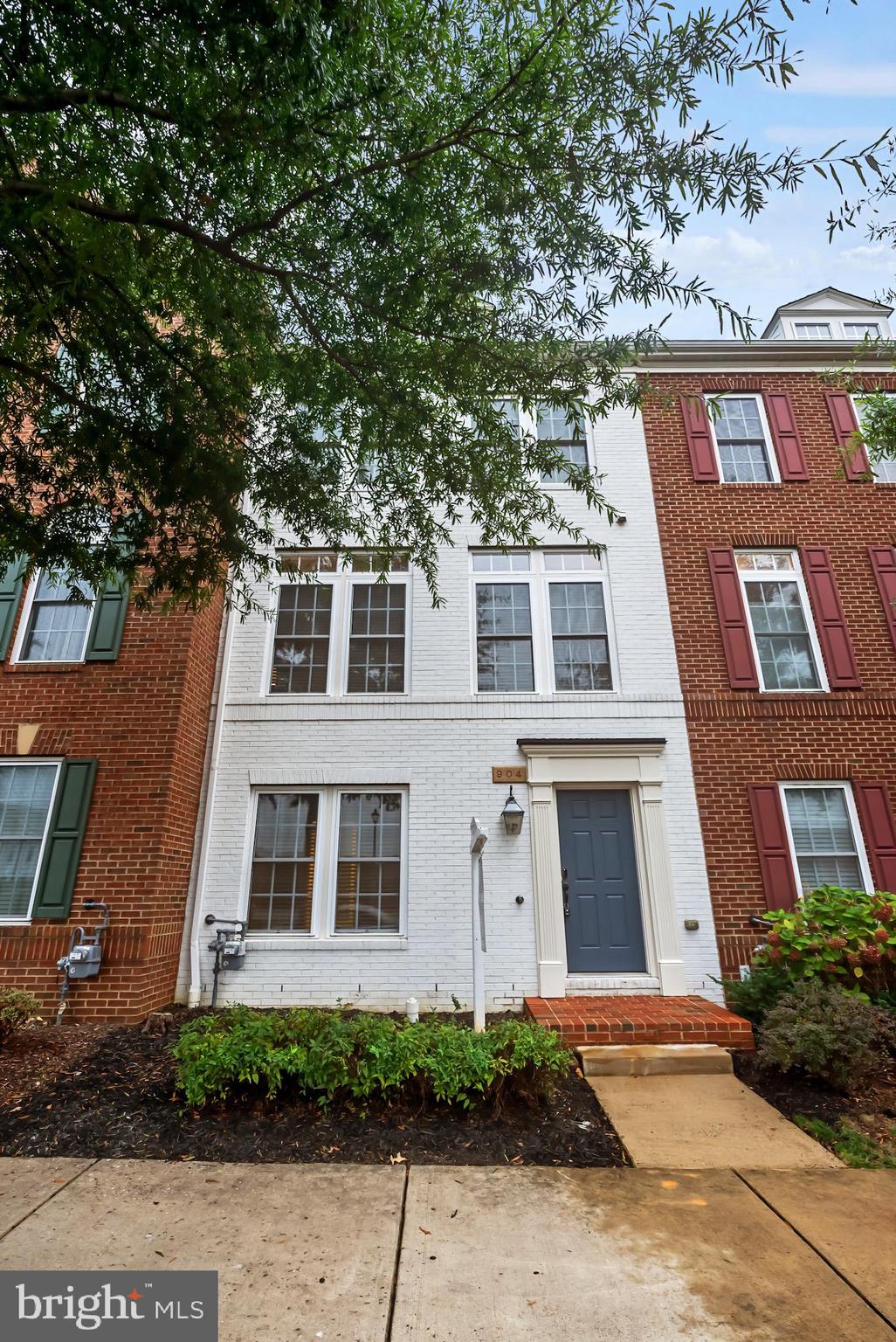 ELLSWORTH PLACE - Residential