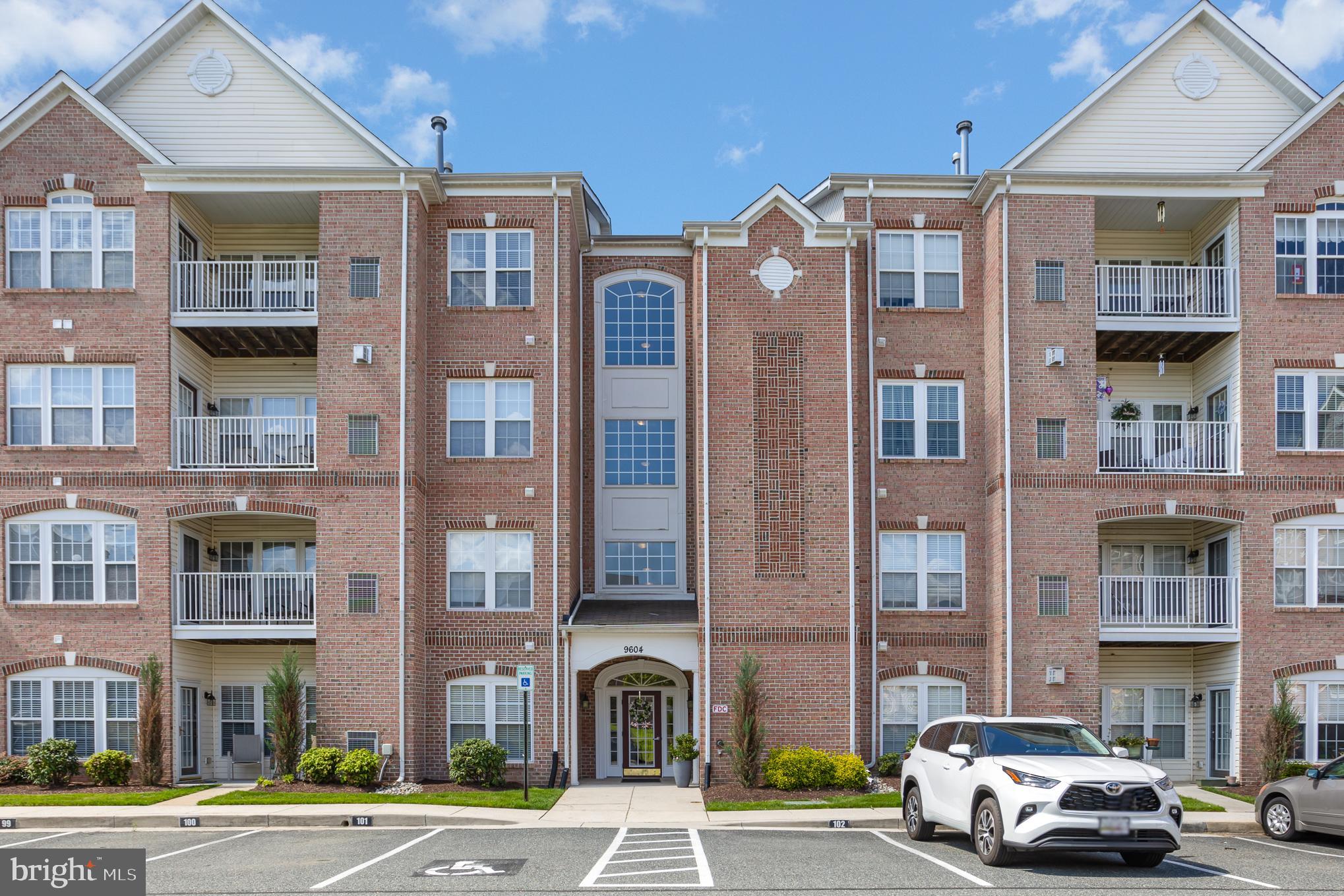 WINDSOR AT PERRY HALL FARMS - Residential