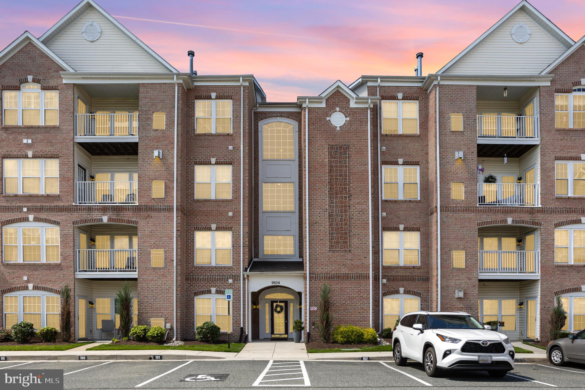 WINDSOR AT PERRY HALL FARMS - Residential