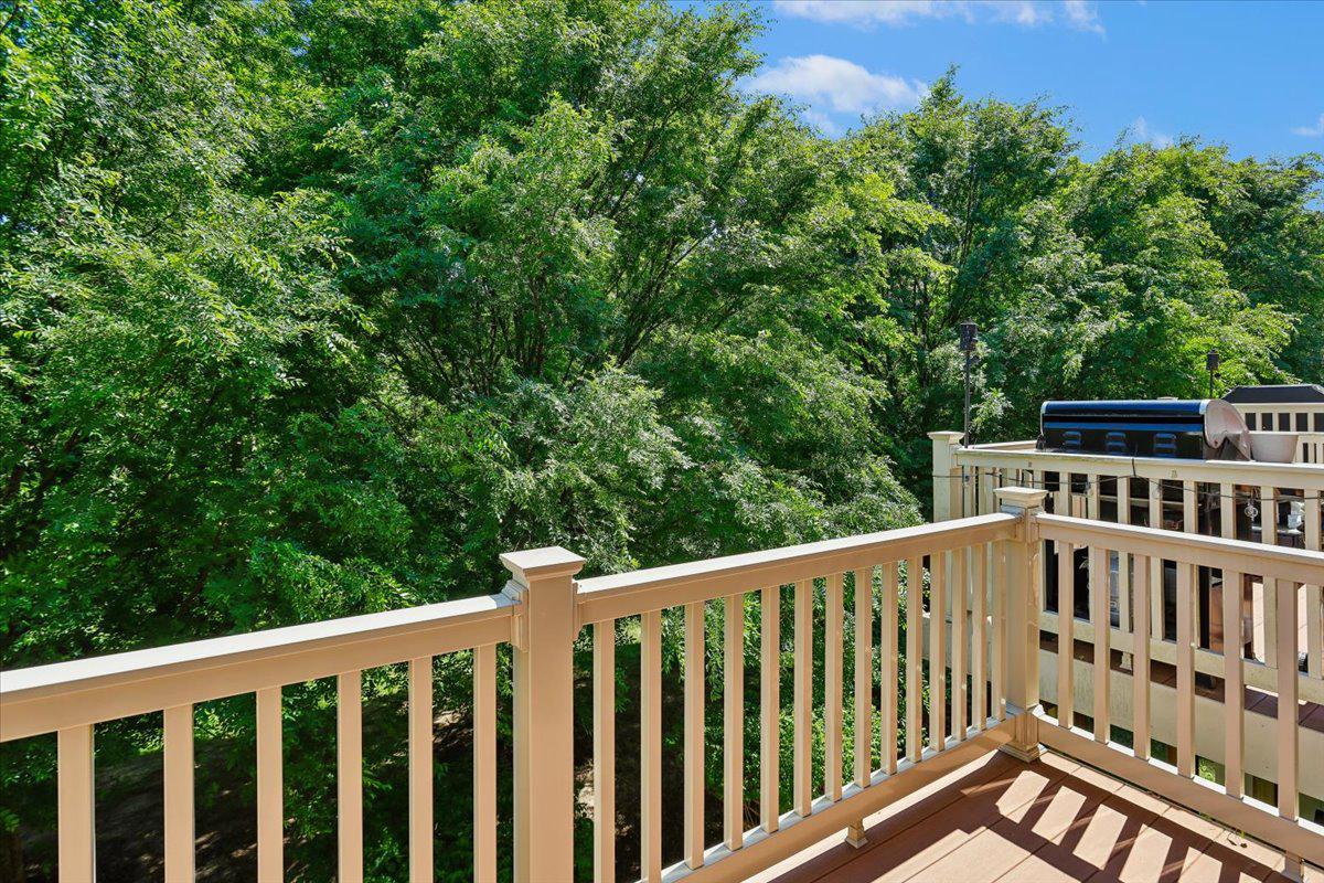 CREEKSIDE VILLAGE AT TANYARD SPRINGS - Residential