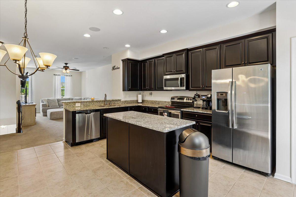 CREEKSIDE VILLAGE AT TANYARD SPRINGS - Residential