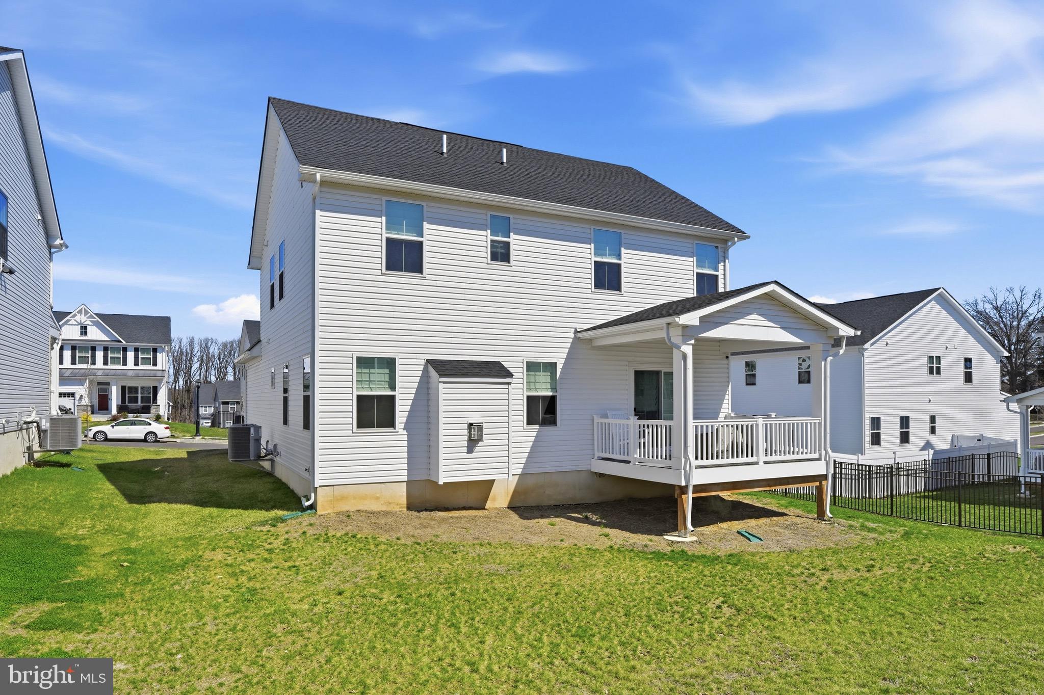 ASHBOURNE MEADOWS - Residential