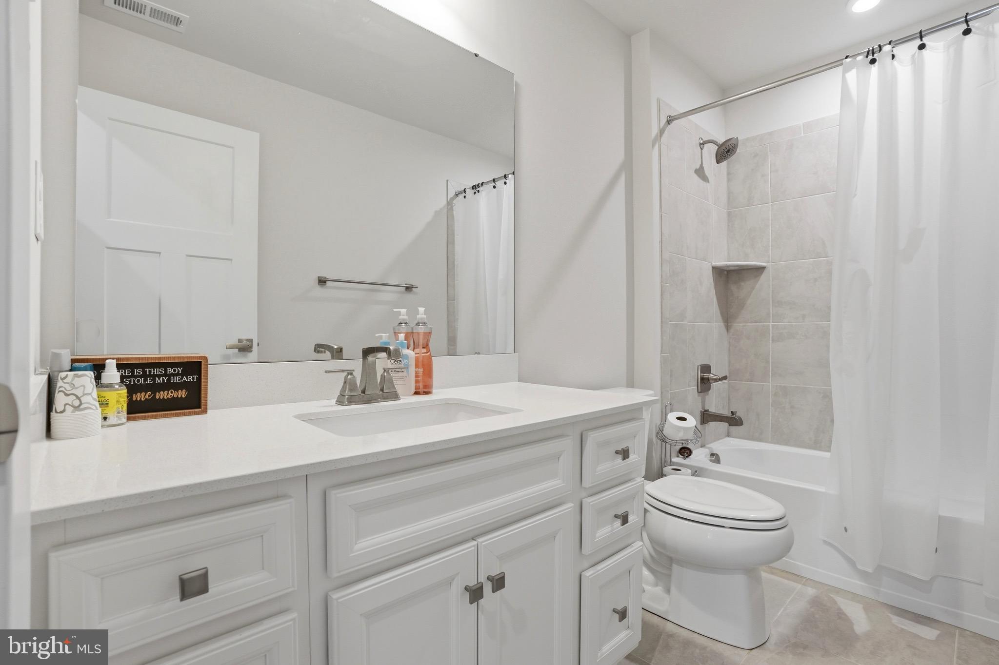 ASHBOURNE MEADOWS - Residential