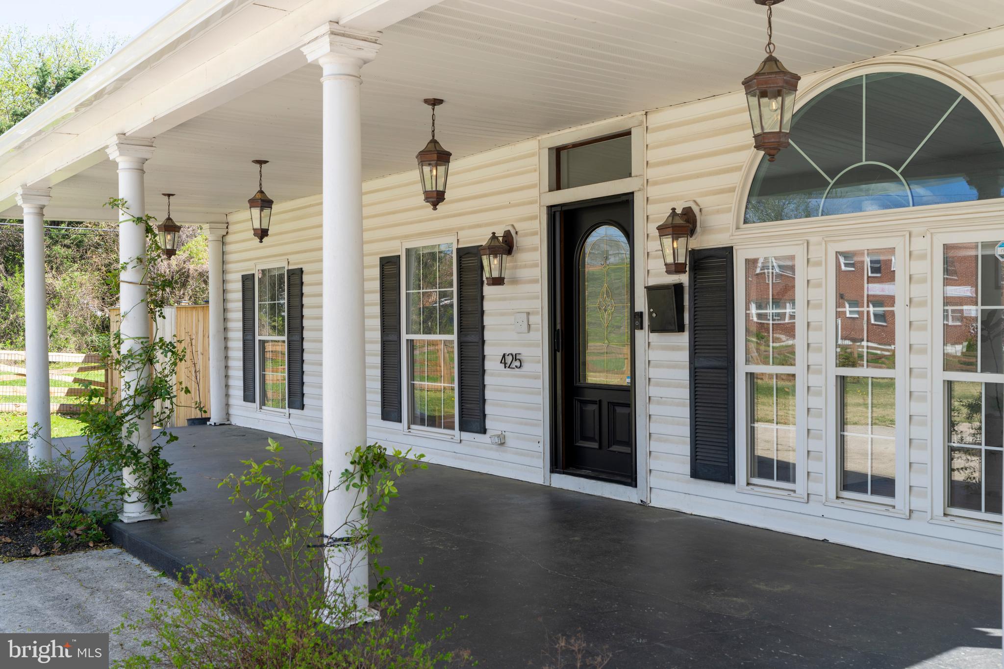 RADNOR WINSTON - Residential