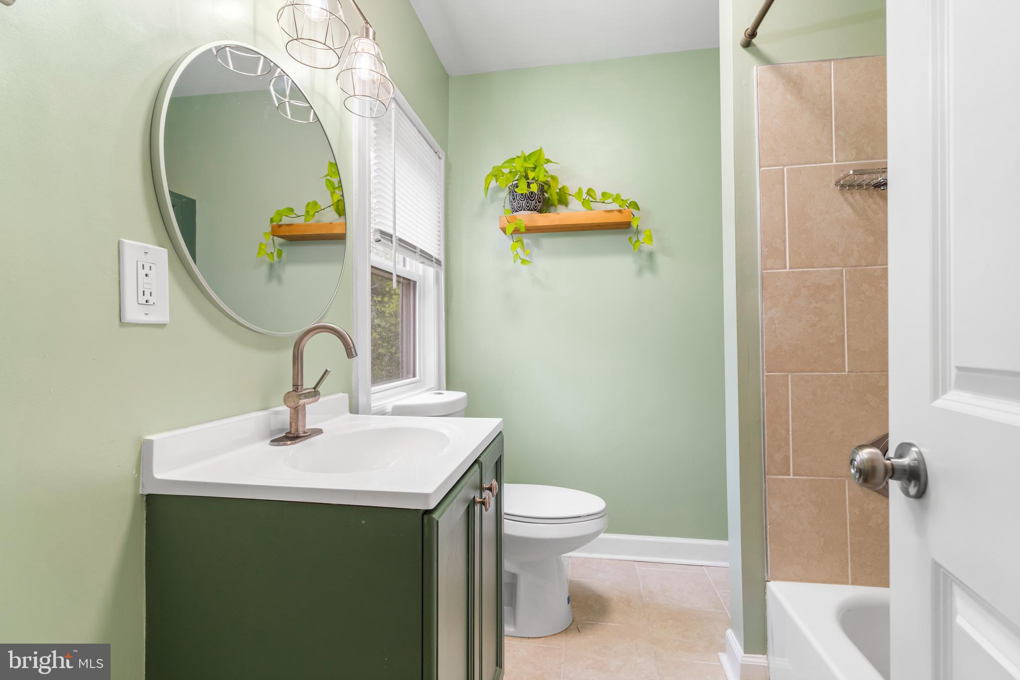 RADNOR WINSTON - Residential