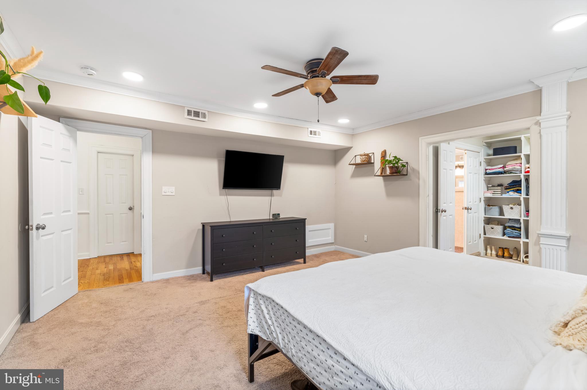 RADNOR WINSTON - Residential