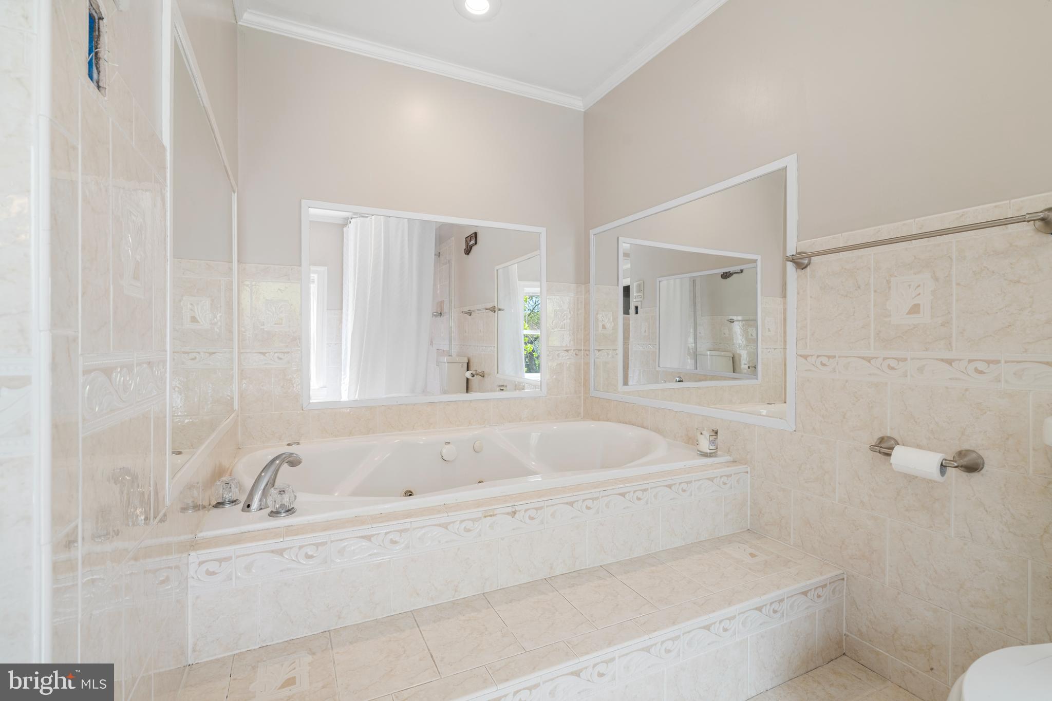 RADNOR WINSTON - Residential