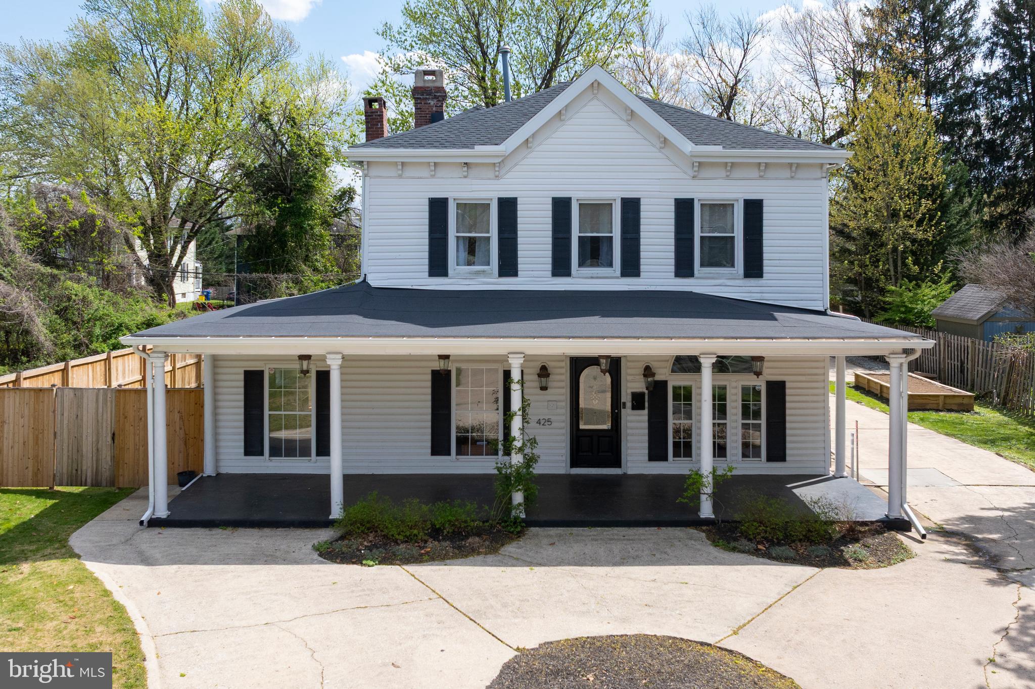 RADNOR WINSTON - Residential