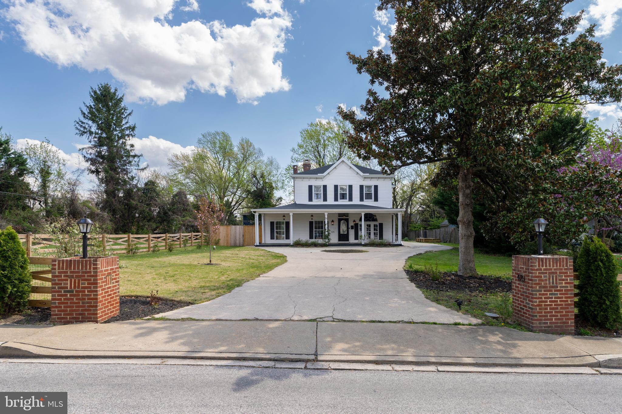 RADNOR WINSTON - Residential