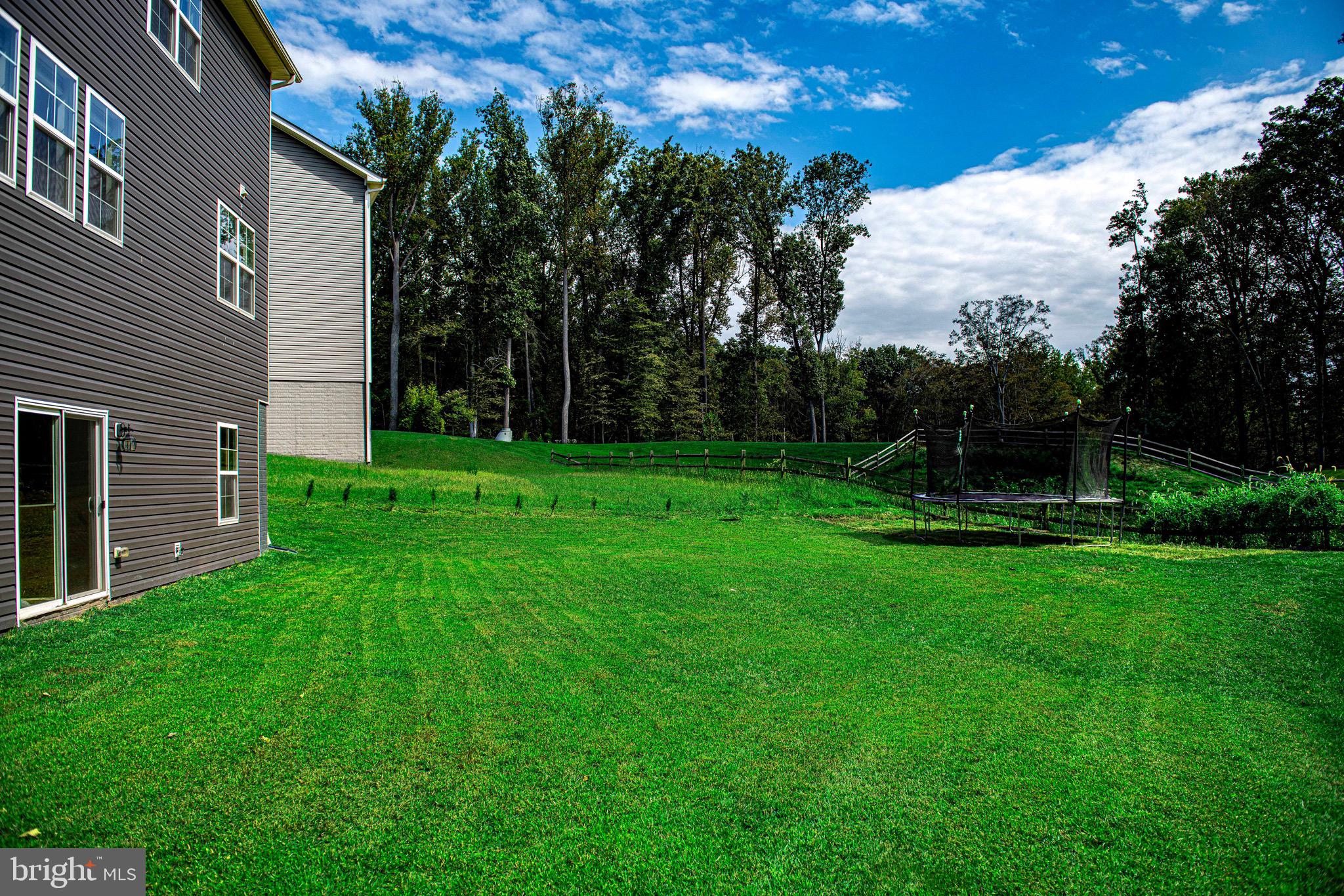 MONARCH GLEN - Residential