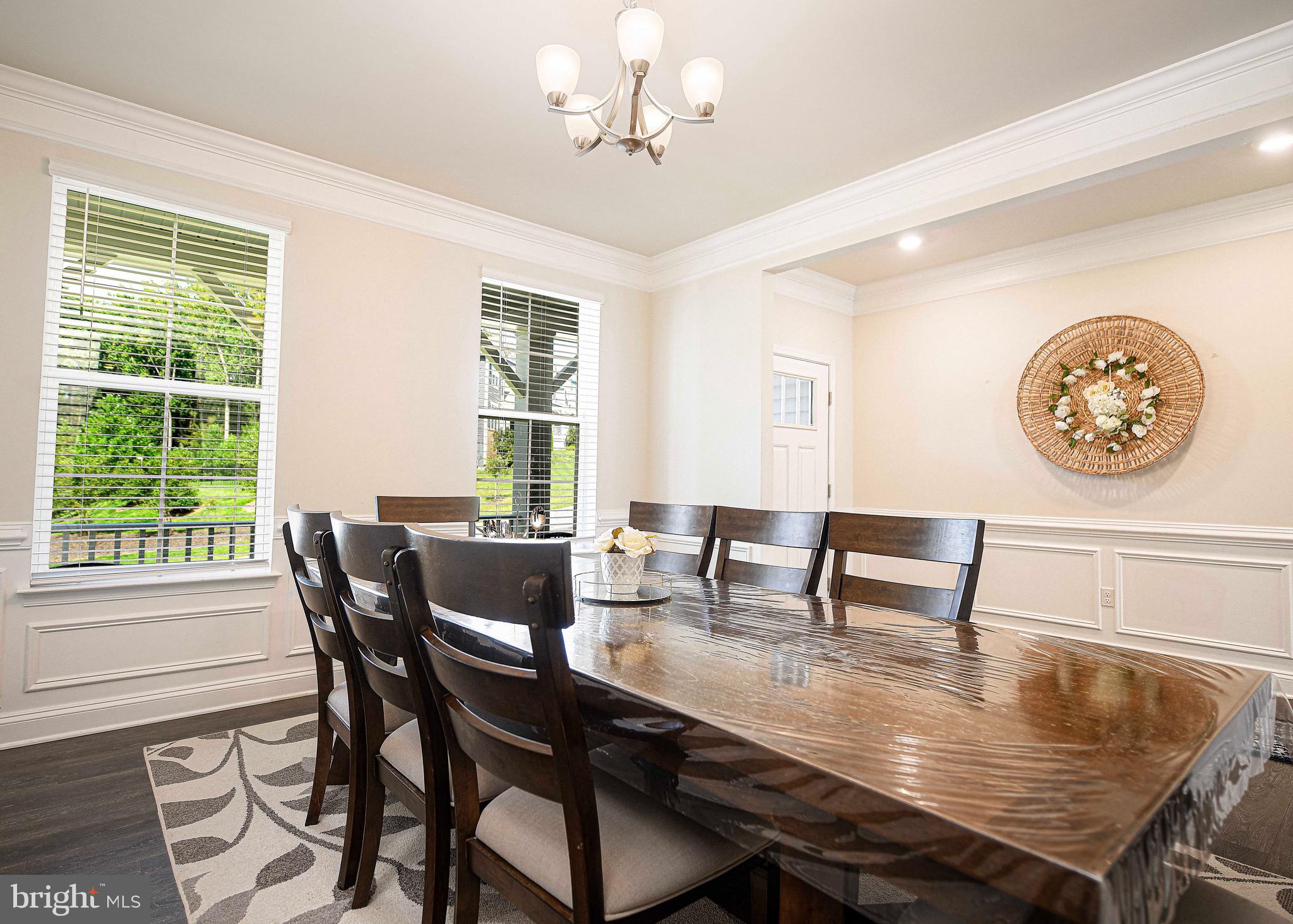MONARCH GLEN - Residential