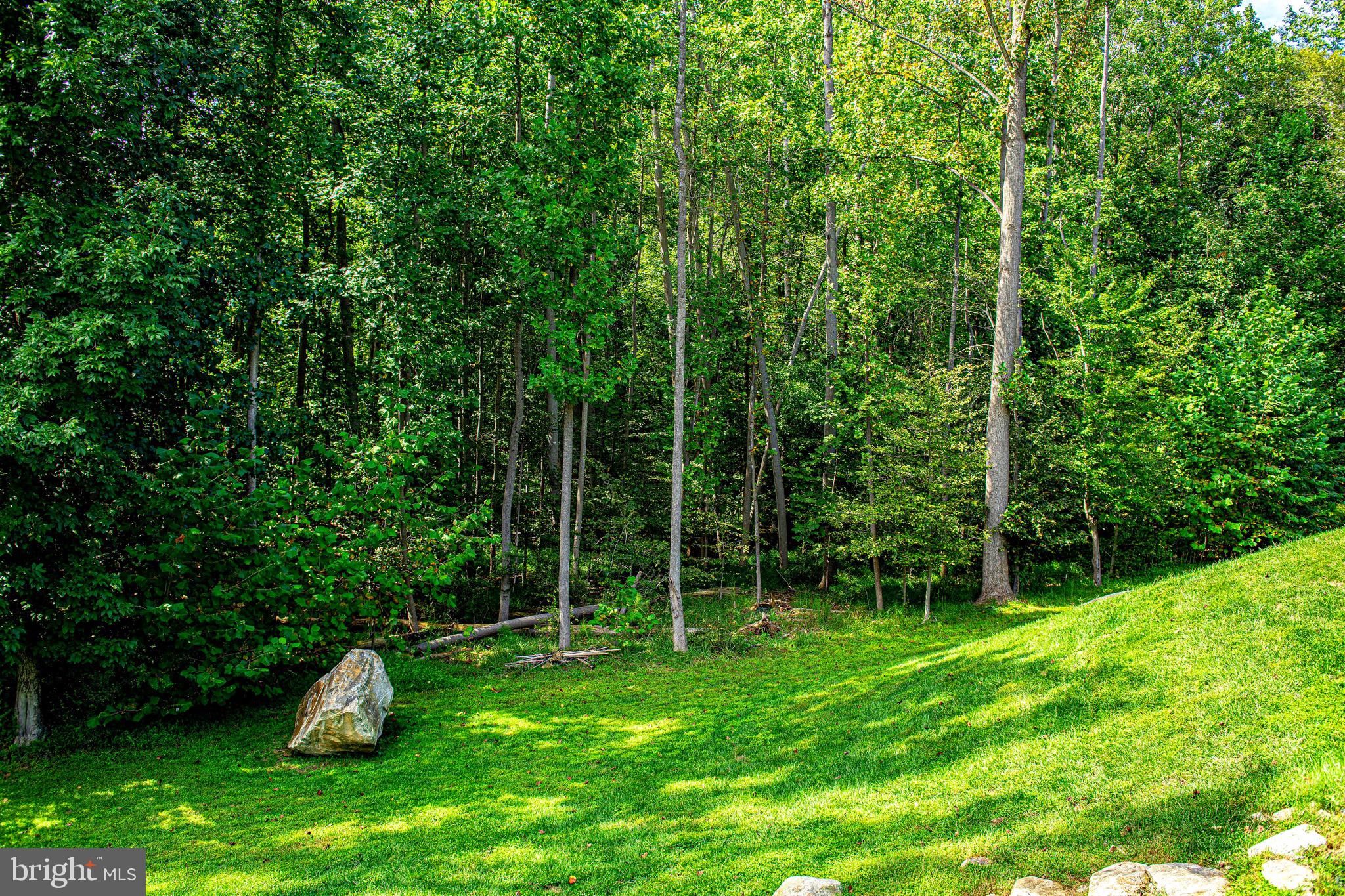 MONARCH GLEN - Residential