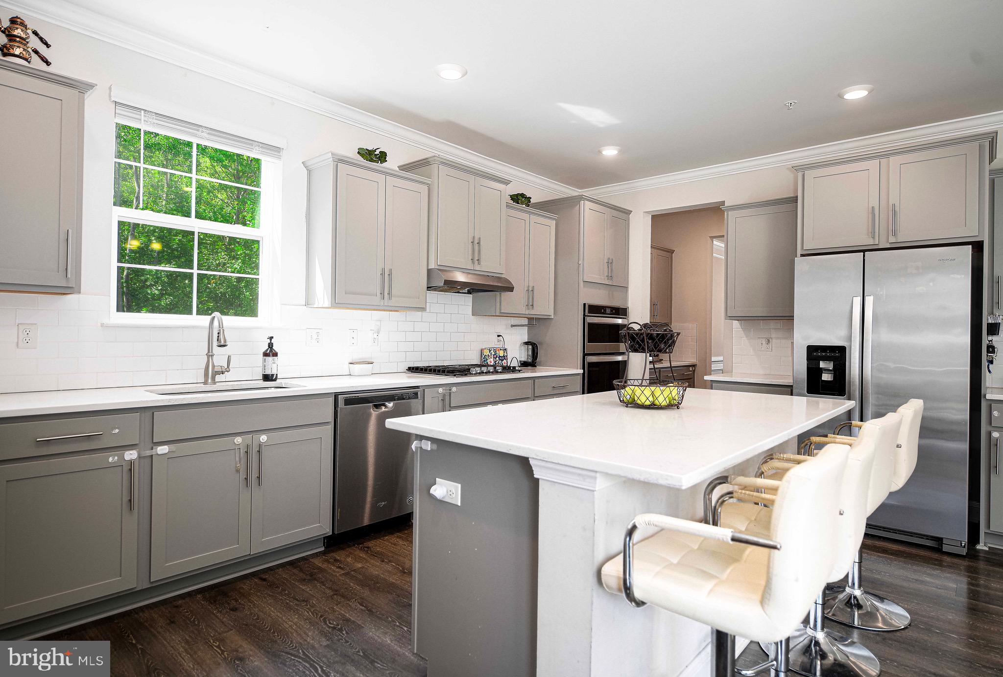 MONARCH GLEN - Residential